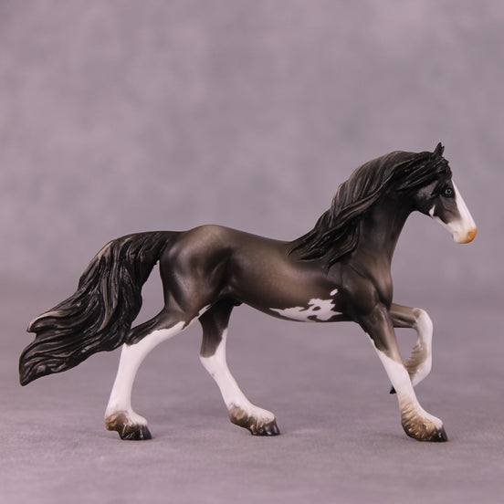 "Asa" OOAK Friesian Chip by Kike Duarte EQ25