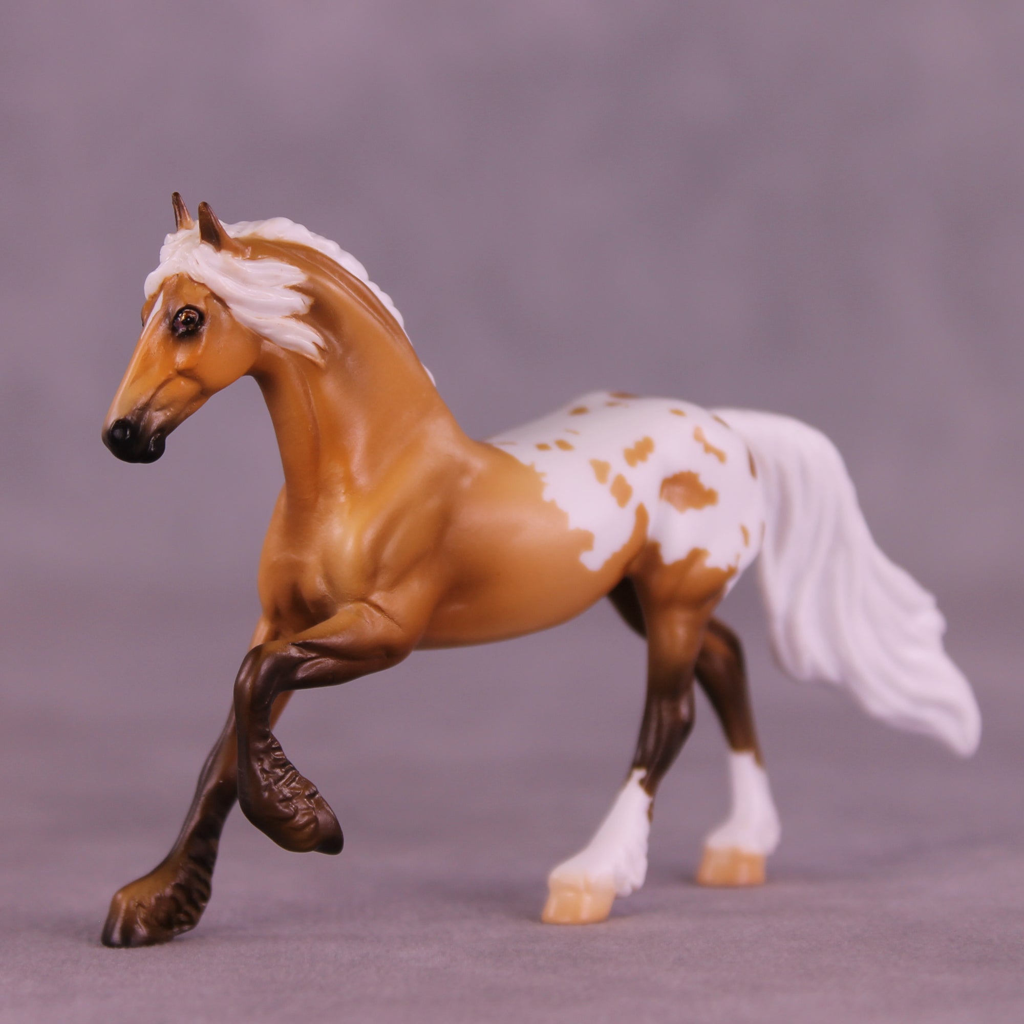 Macaron LE-5 Chip Friesian by Kike (Enrique) Duarte December $99 Chips