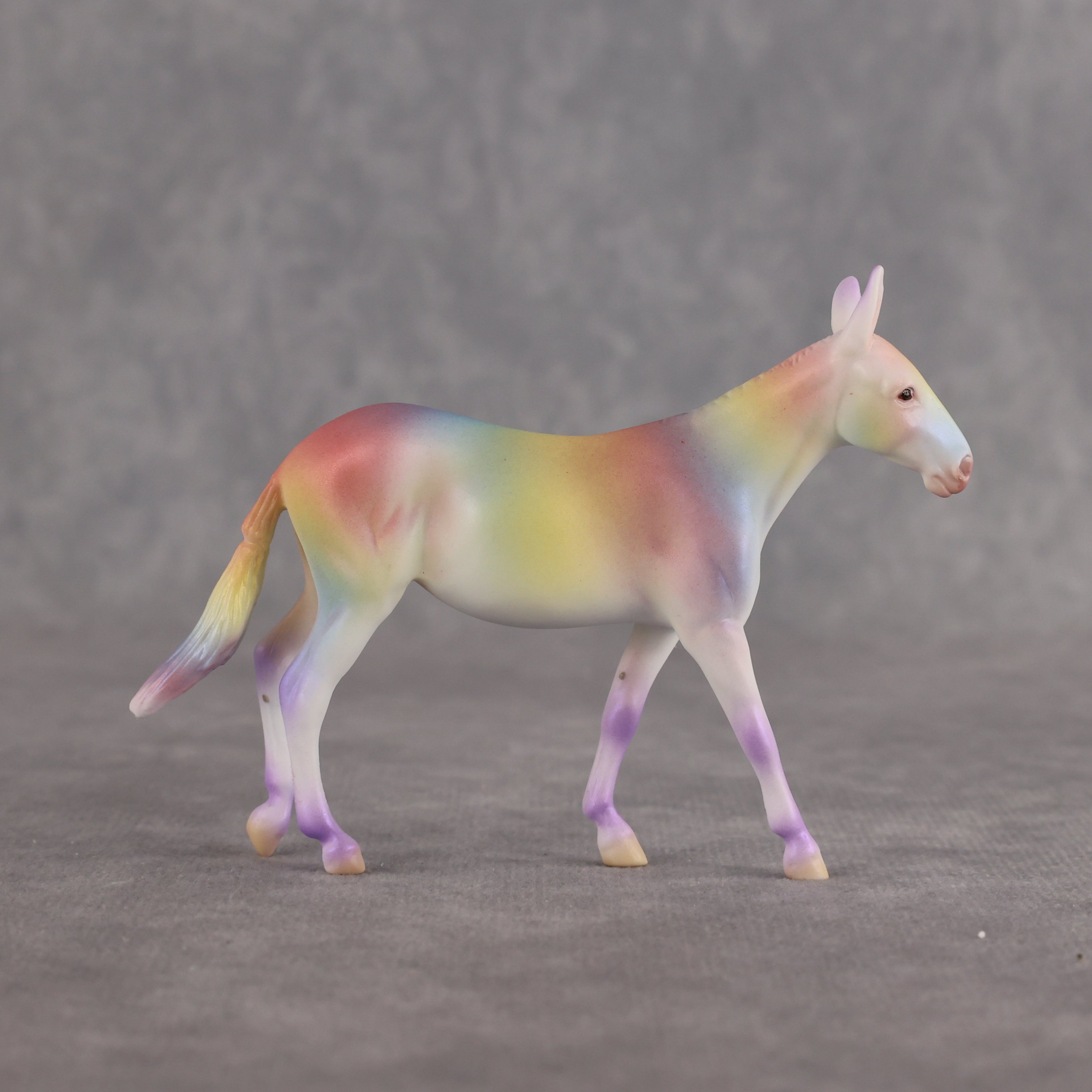 Jewell'd Skies LE-10 FCM Chip Mule by Ellen Robbins YP26