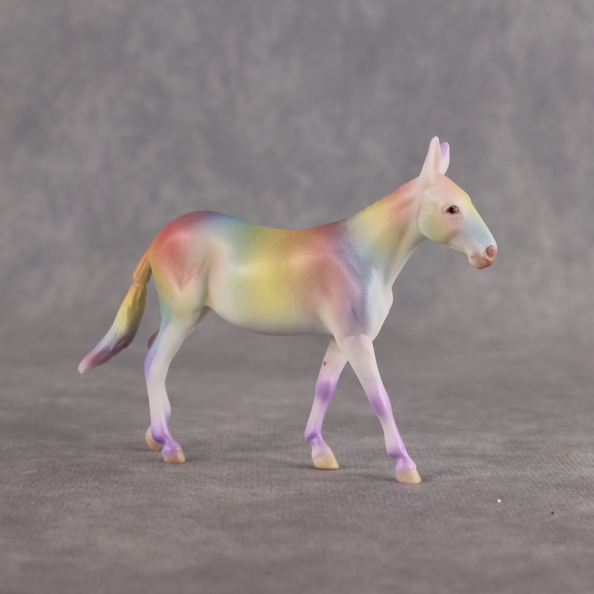 Jewell'd Skies LE-10 FCM Chip Mule by Ellen Robbins YP26