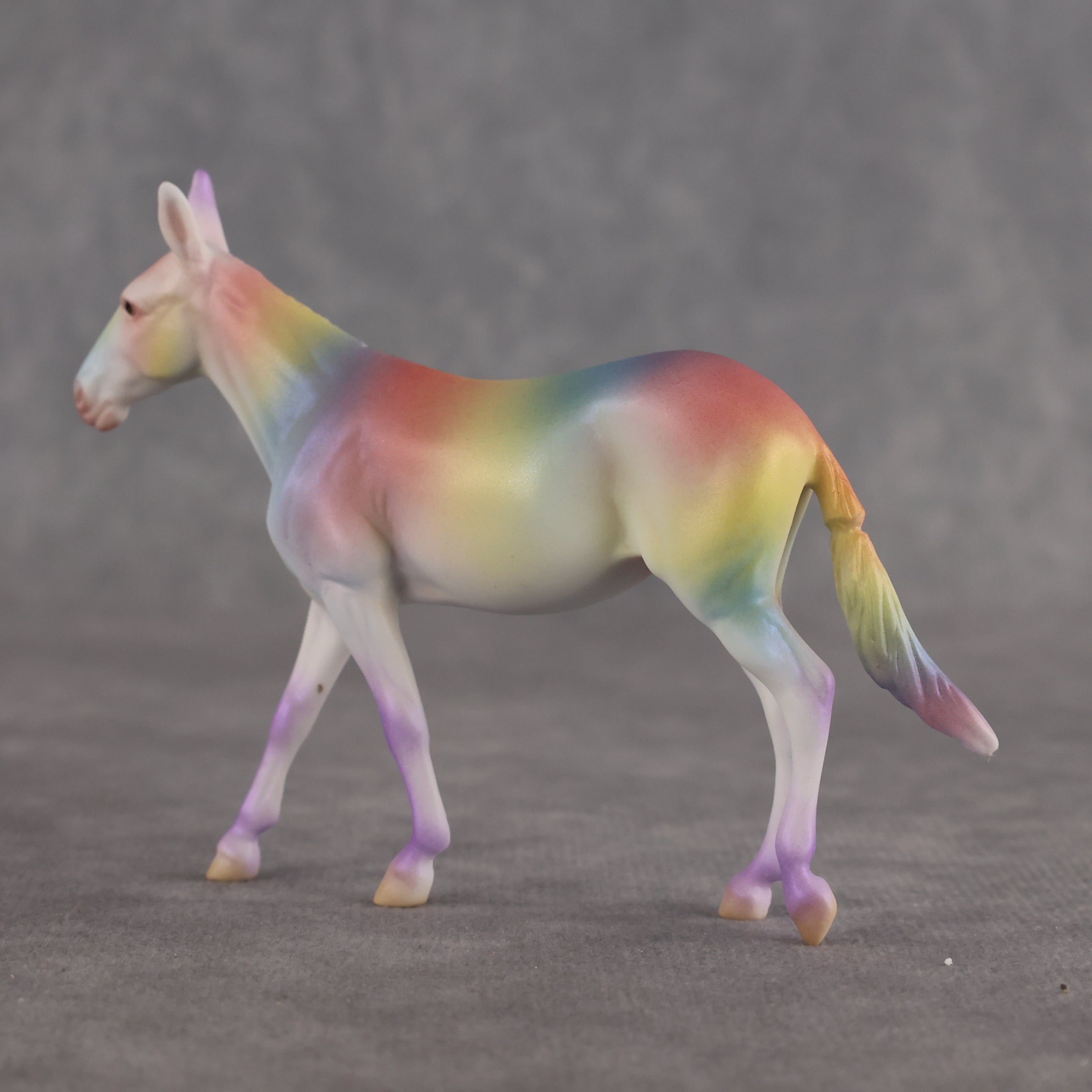 Jewell'd Skies LE-10 FCM Chip Mule by Ellen Robbins YP26