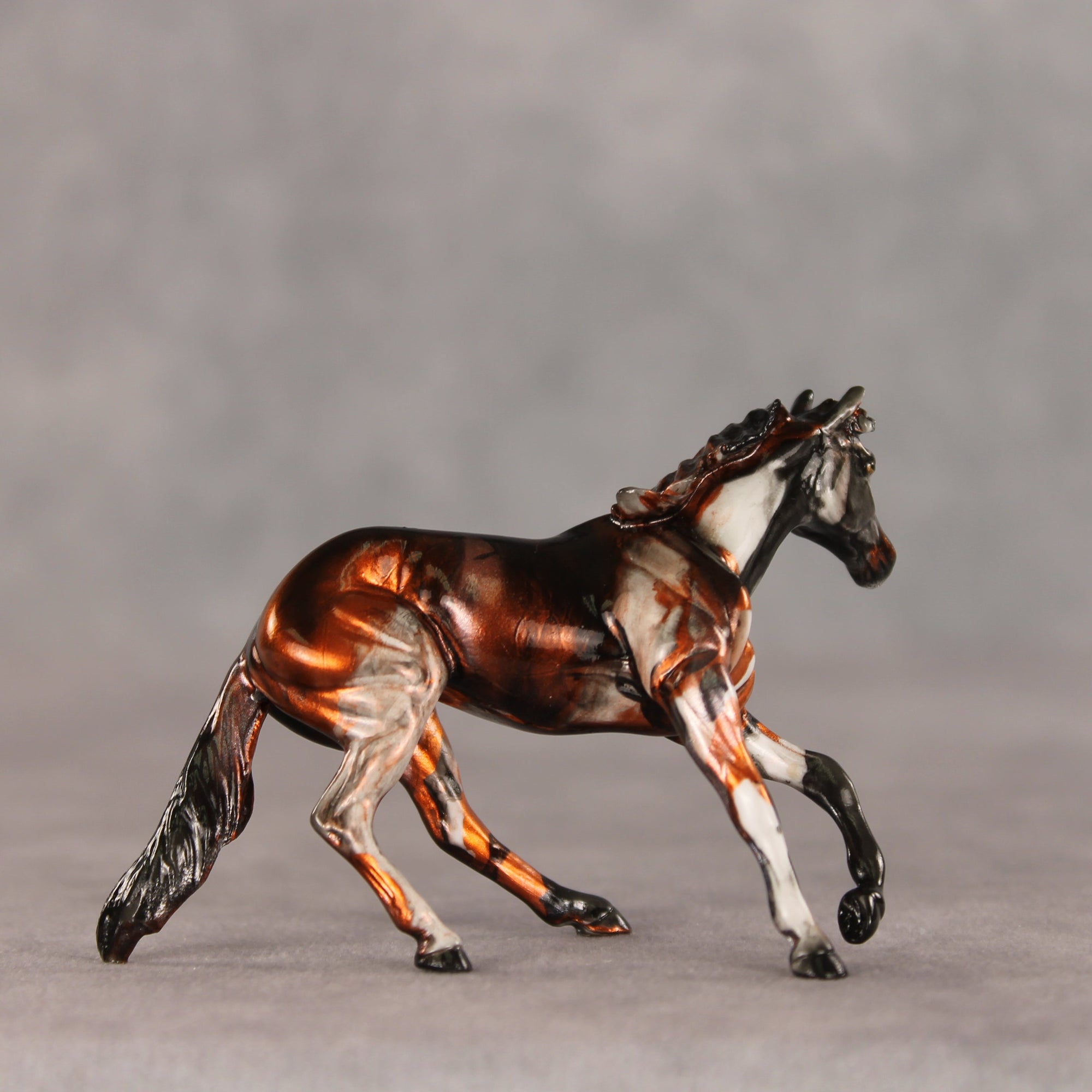 Jinkx OOAK Chip Cutting Horse by Julie Keim VV26
