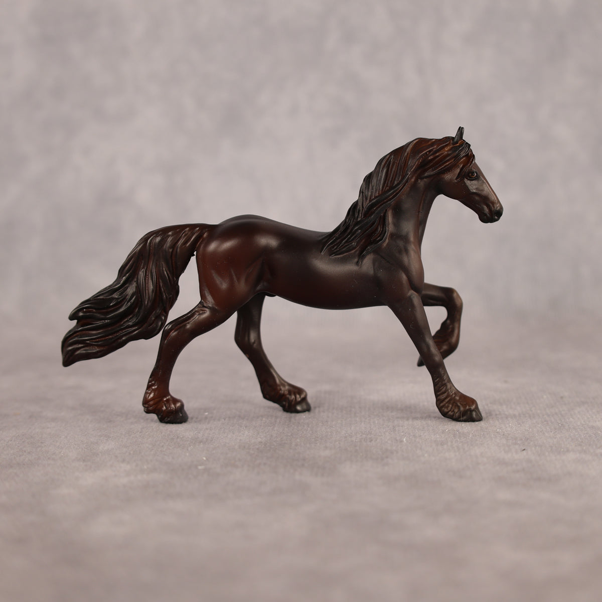 Joeh LE-5 Chip Friesian by Alex Fortman October $99 Chips
