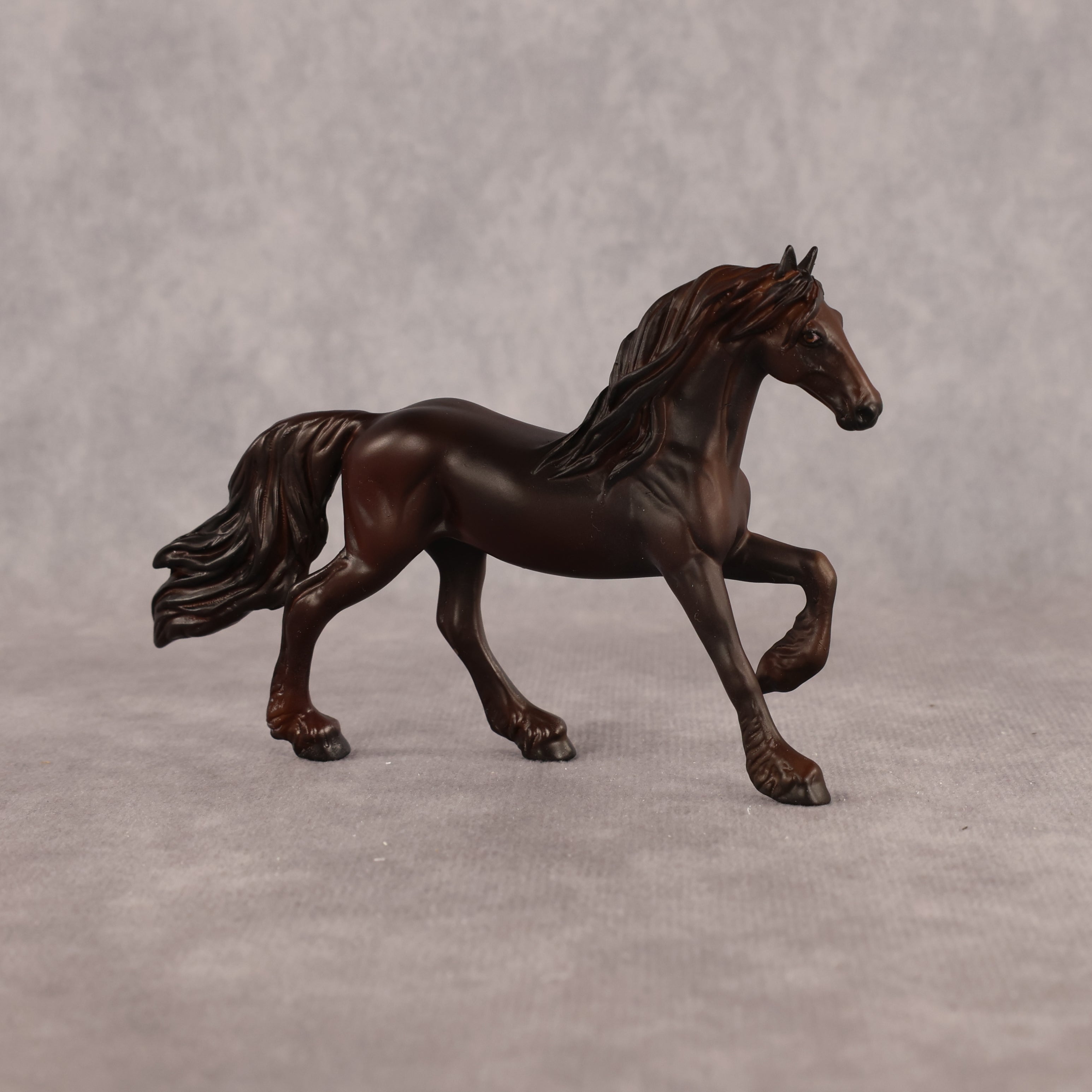 Joeh LE-5 Chip Friesian by Alex Fortman October $99 Chips
