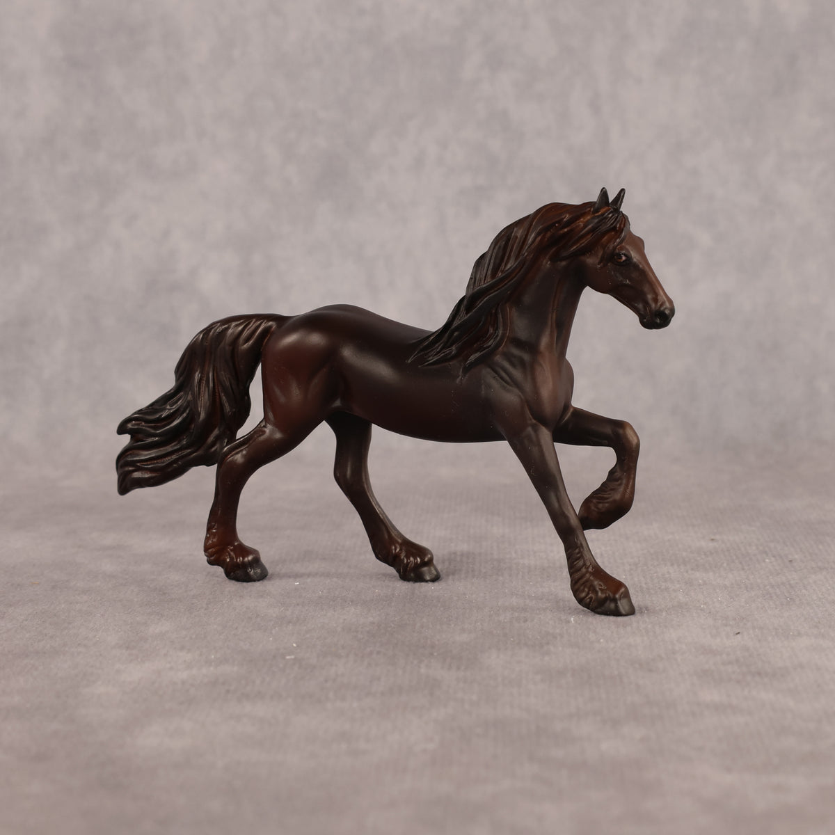 Joeh LE-5 Chip Friesian by Alex Fortman October $99 Chips