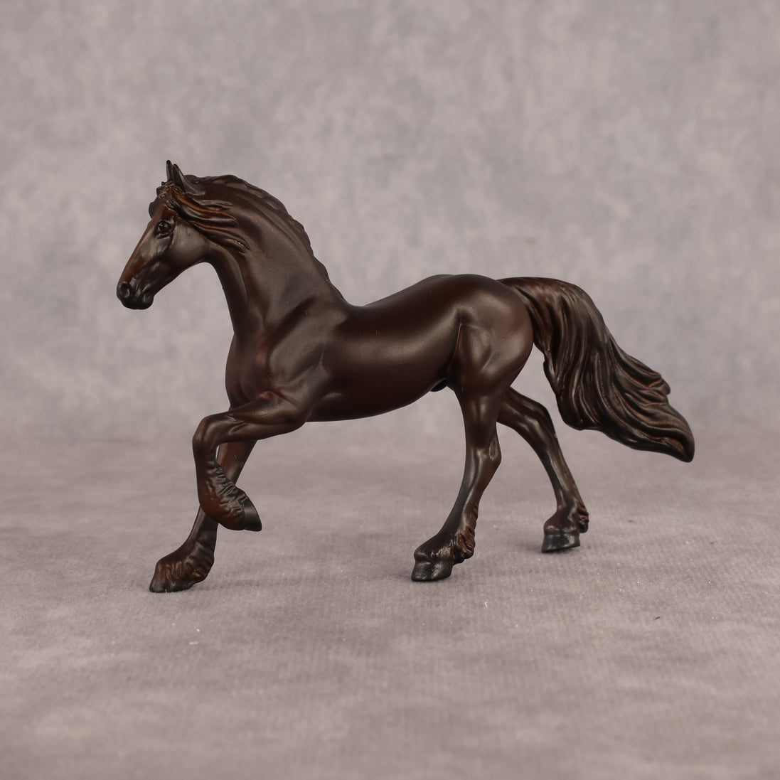 Joeh LE-5 Chip Friesian by Alex Fortman October $99 Chips