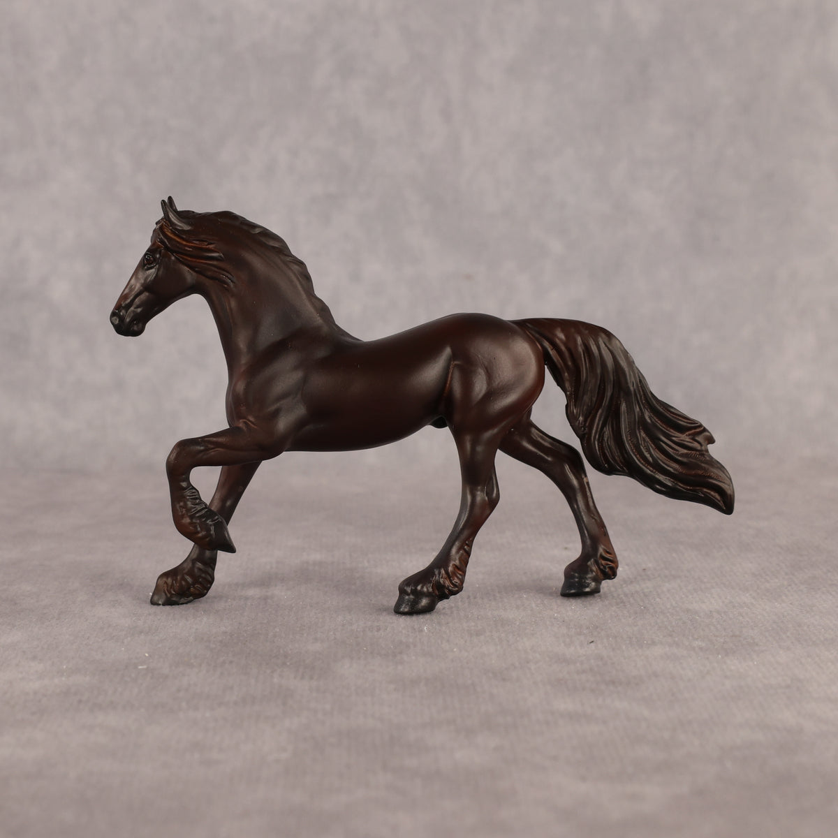 Joeh LE-5 Chip Friesian by Alex Fortman October $99 Chips