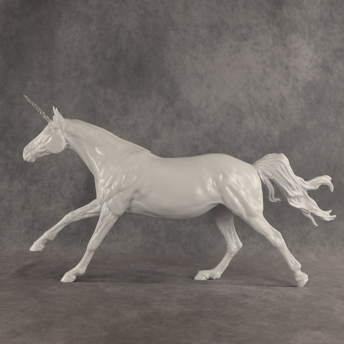 April Special Design-A-Horse FCM Volo SDAH26