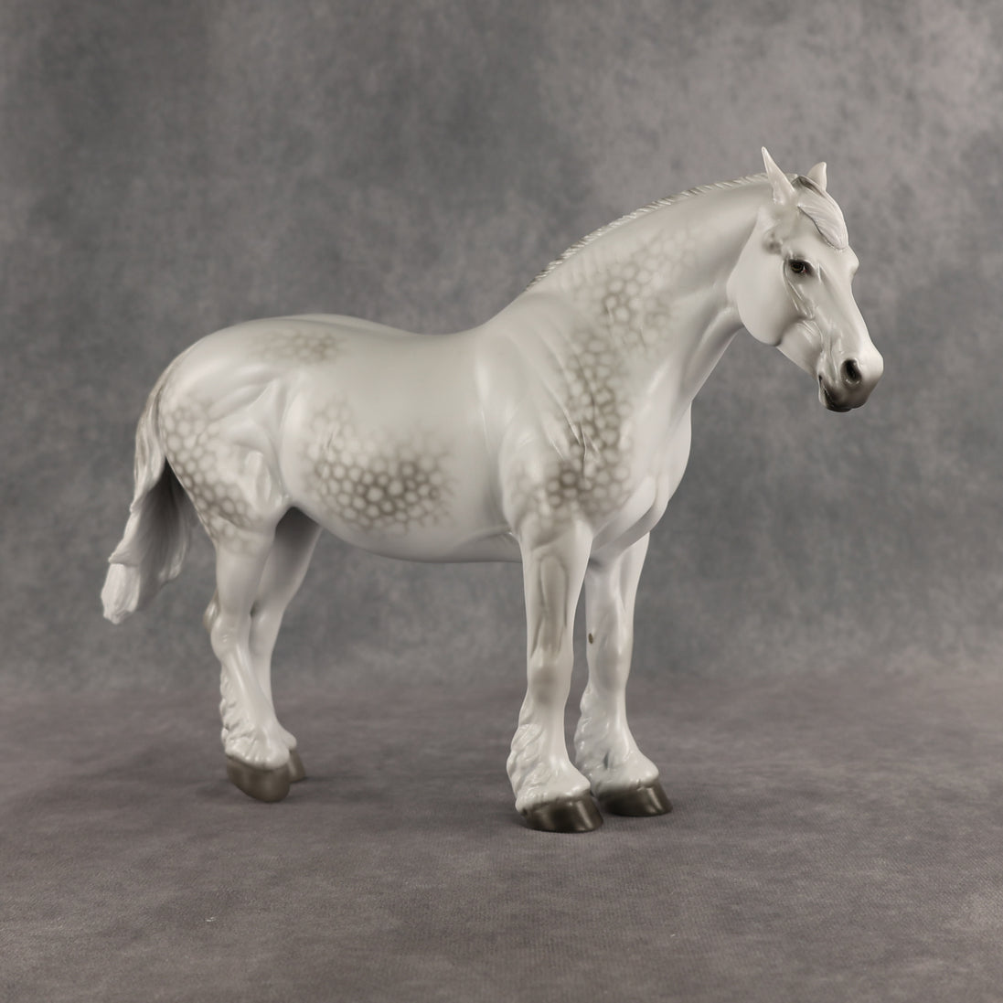 Luna LE-15 FCM Bunny by Ellen Robbins YP26