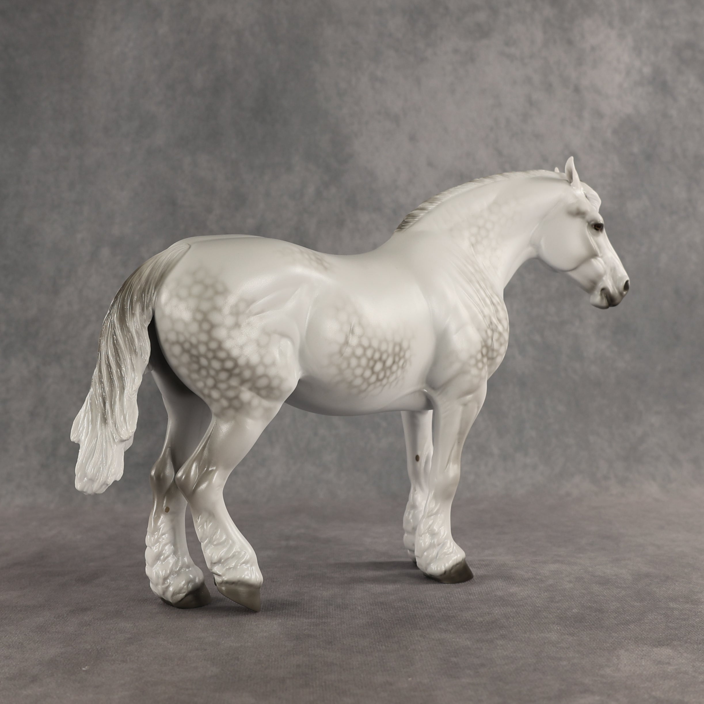 Luna LE-15 FCM Bunny by Ellen Robbins YP26