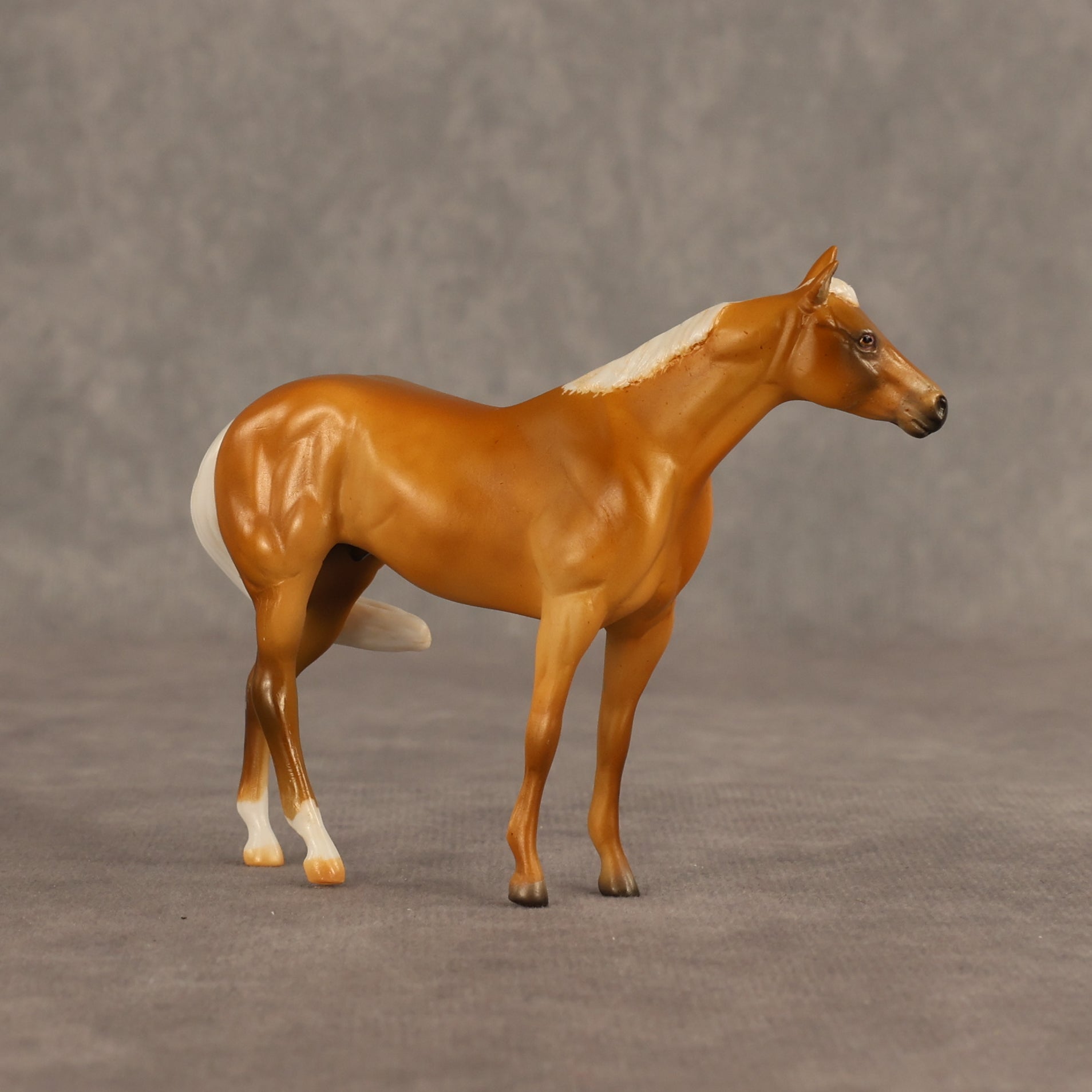 Mail Dancer OOAK FCM Chip Stock Horse by Julie Keim SHCF26