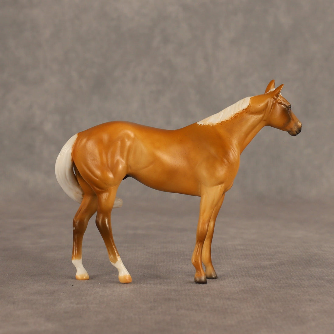 Mail Dancer OOAK FCM Chip Stock Horse by Julie Keim SHCF26