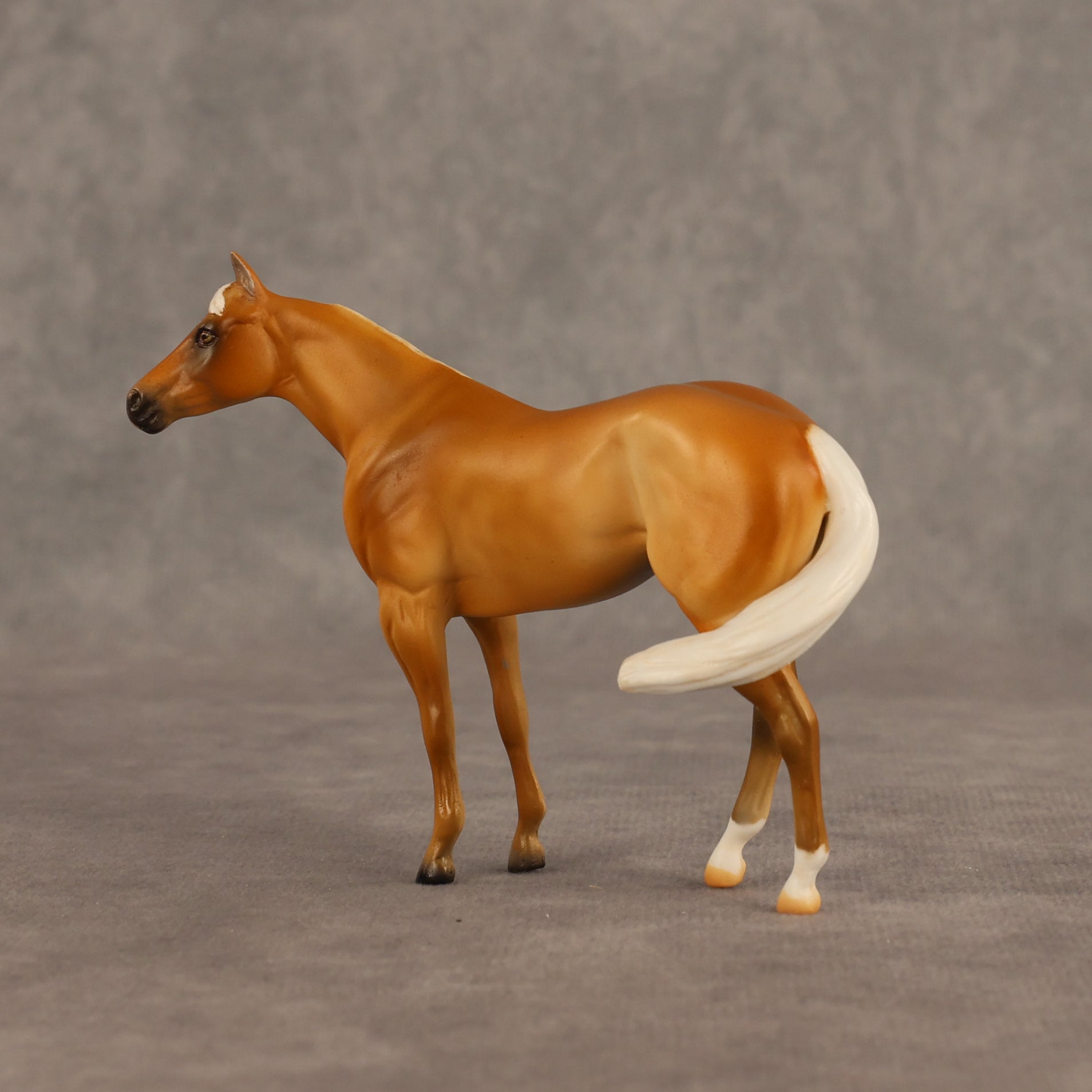 Mail Dancer OOAK FCM Chip Stock Horse by Julie Keim SHCF26