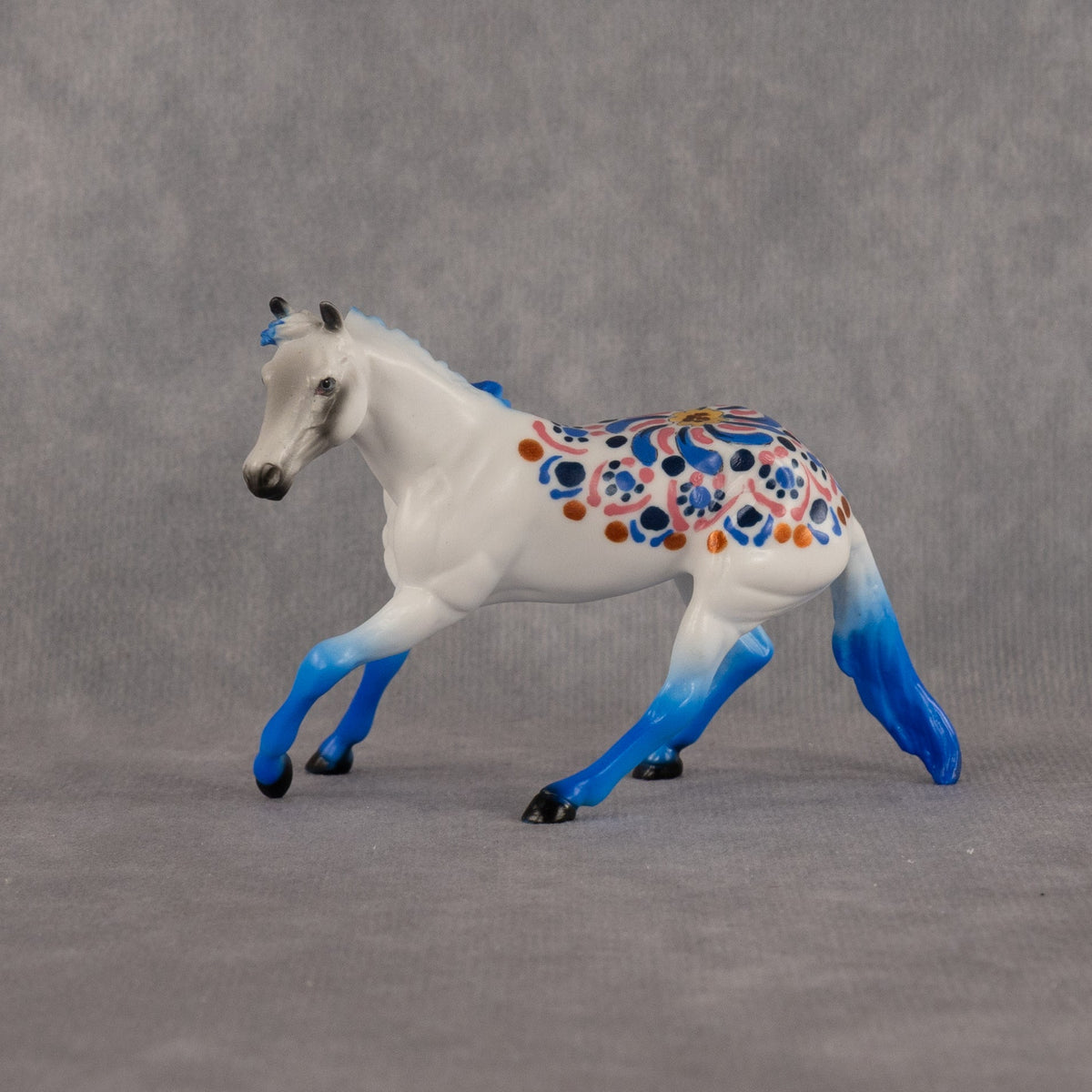 Mandala Effect OOAK Chip Cutting Horse by Dawn Quick LHS26