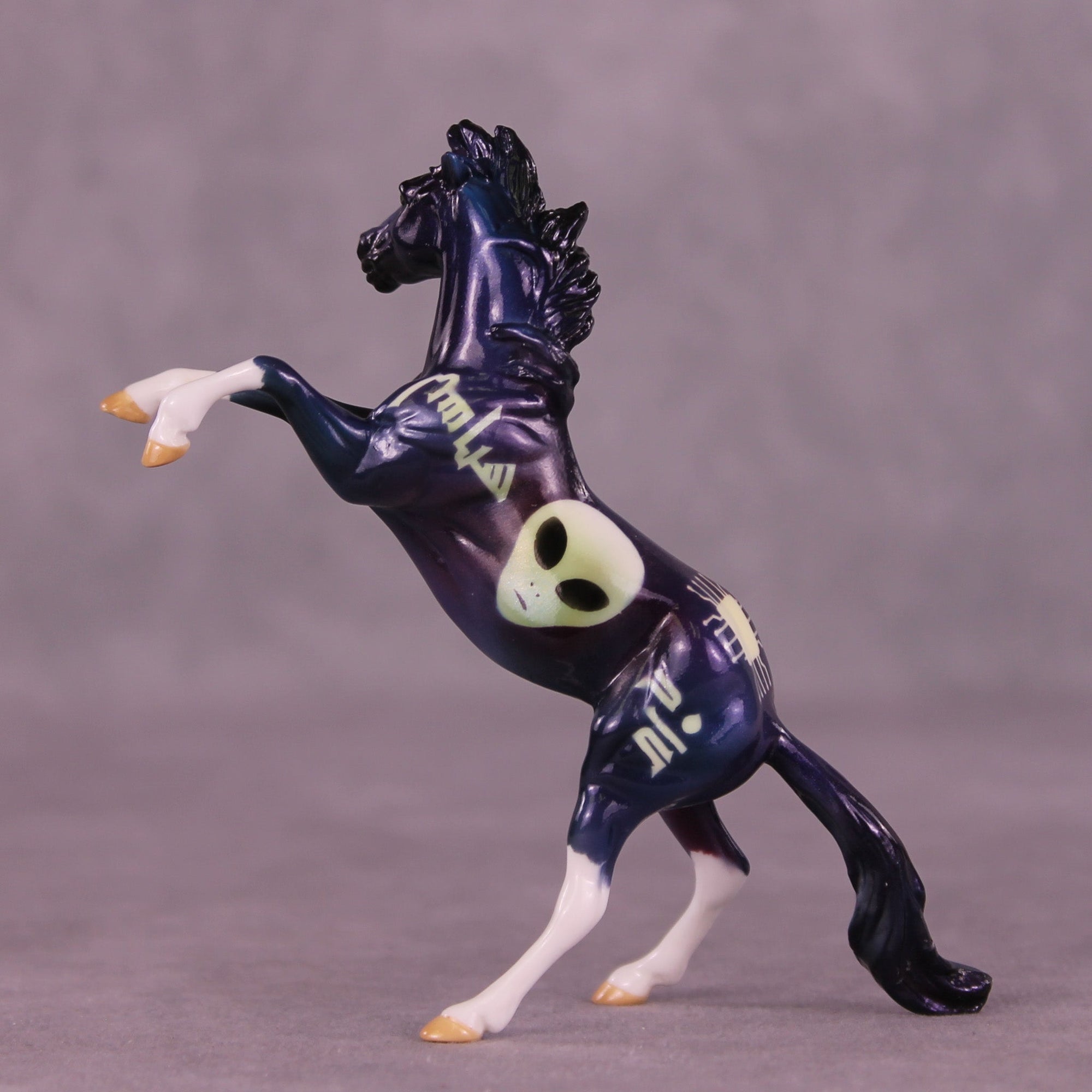 Mercurian Visitor OOAK Chip Mustang by Kike (Enrique) Duarte MM25 Group B