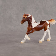 Mini Hyalophora LE-5 EFCM Chip Friesian by Ellen Robbins & Carissa Mathews Ro326