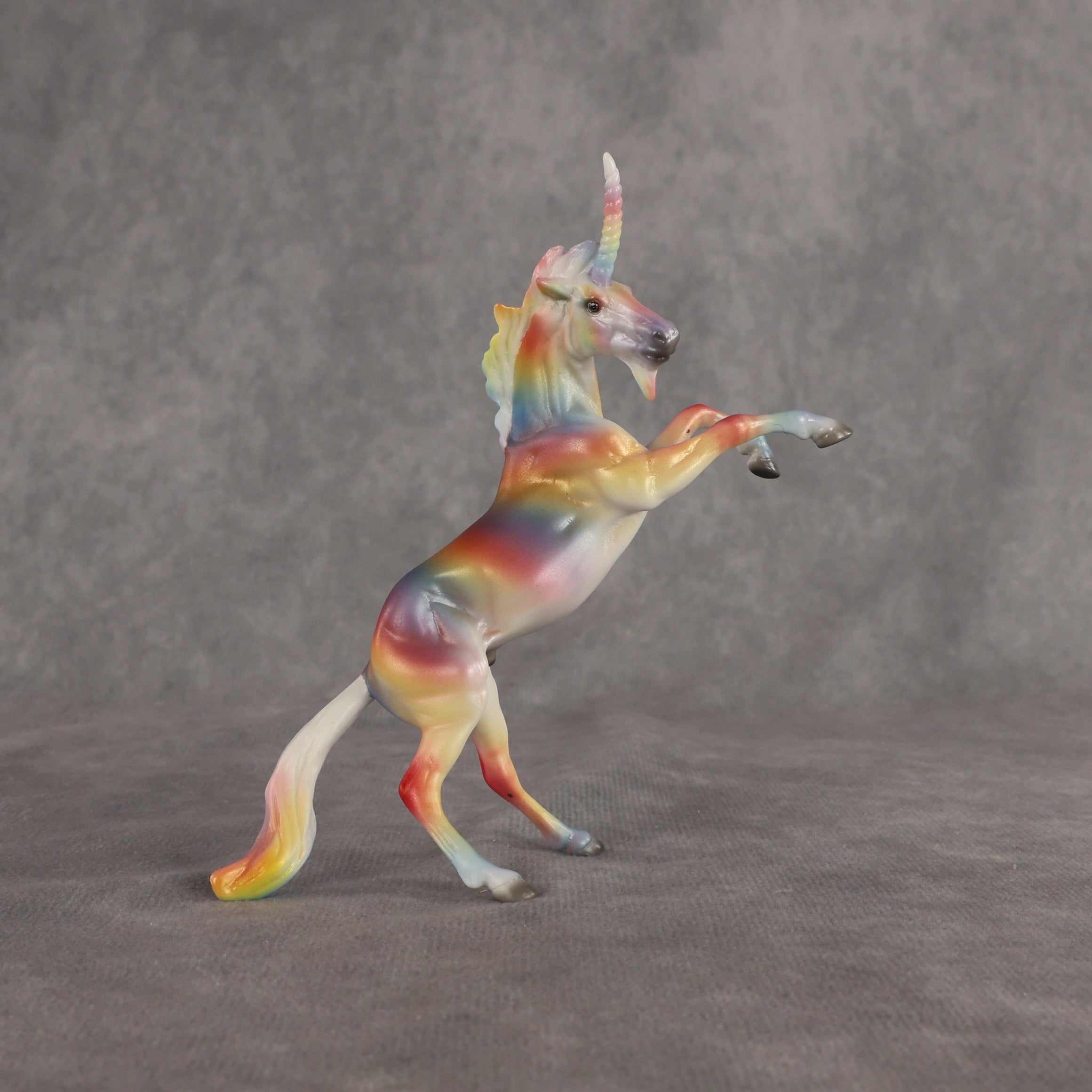Mini Kalei LE-5 EFCM Chip Mustang by Ellen Robbins & Carissa Mathews Ro326
