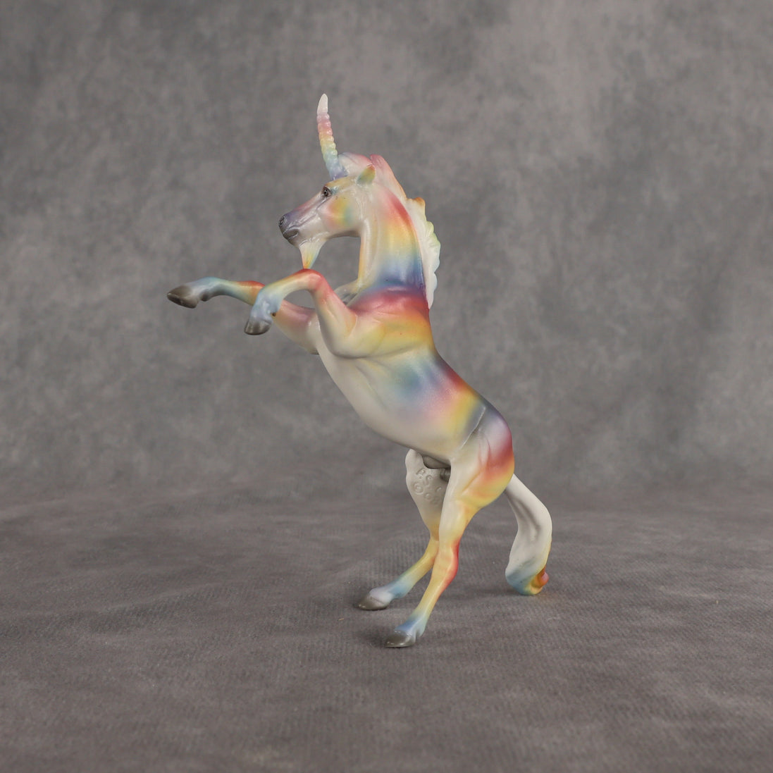Mini Kalei LE-5 EFCM Chip Mustang by Ellen Robbins & Carissa Mathews Ro326