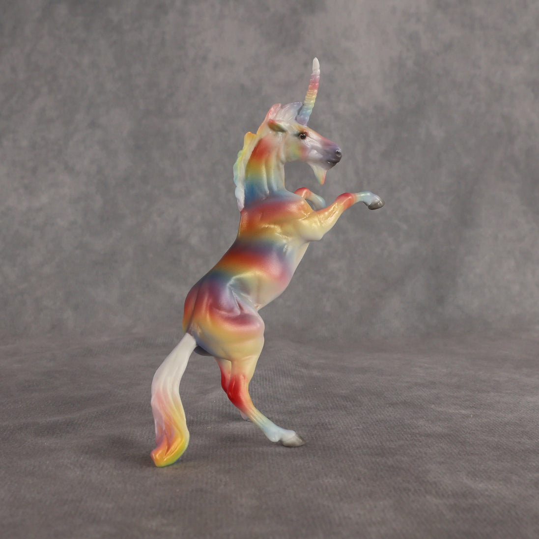 Mini Kalei LE-5 EFCM Chip Mustang by Ellen Robbins & Carissa Mathews Ro326