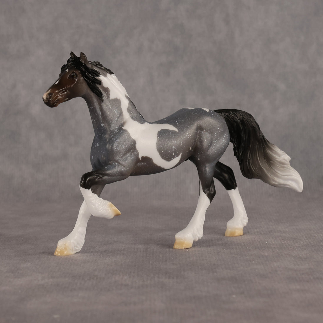 Mini Neil LE-5 FCM Chip Friesian by Ellen Robbins & Carissa Mathews Ro326