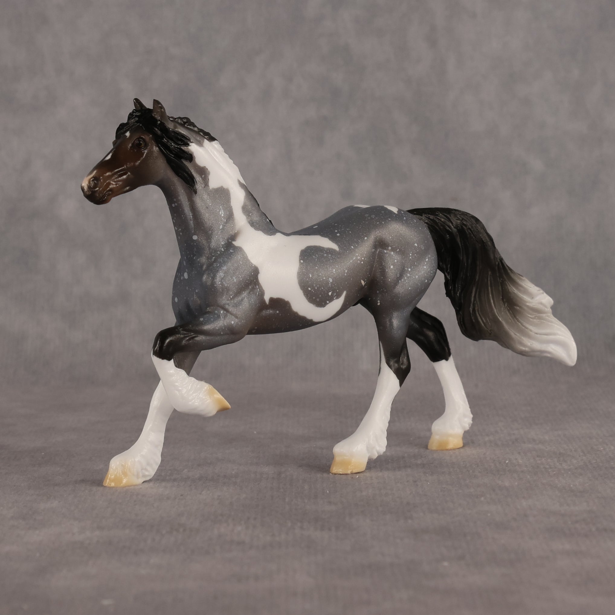 Mini Neil LE-5 FCM Chip Friesian by Ellen Robbins & Carissa Mathews Ro326
