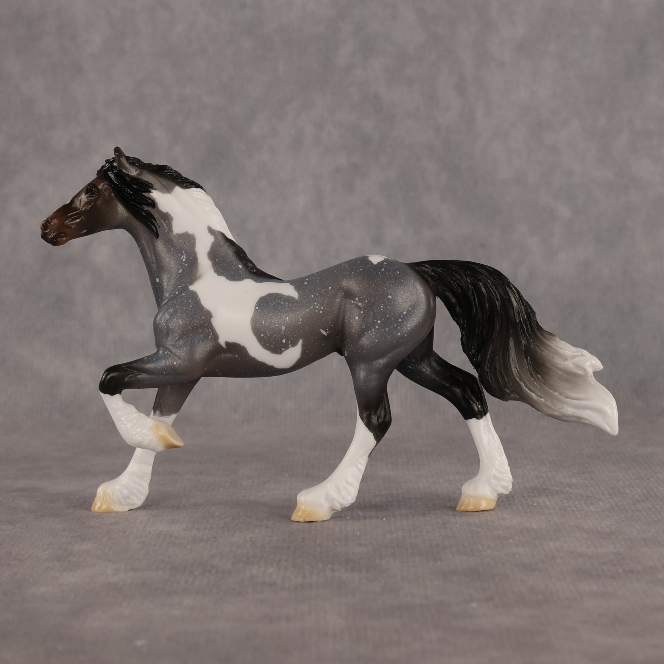 Mini Neil LE-5 FCM Chip Friesian by Ellen Robbins & Carissa Mathews Ro326