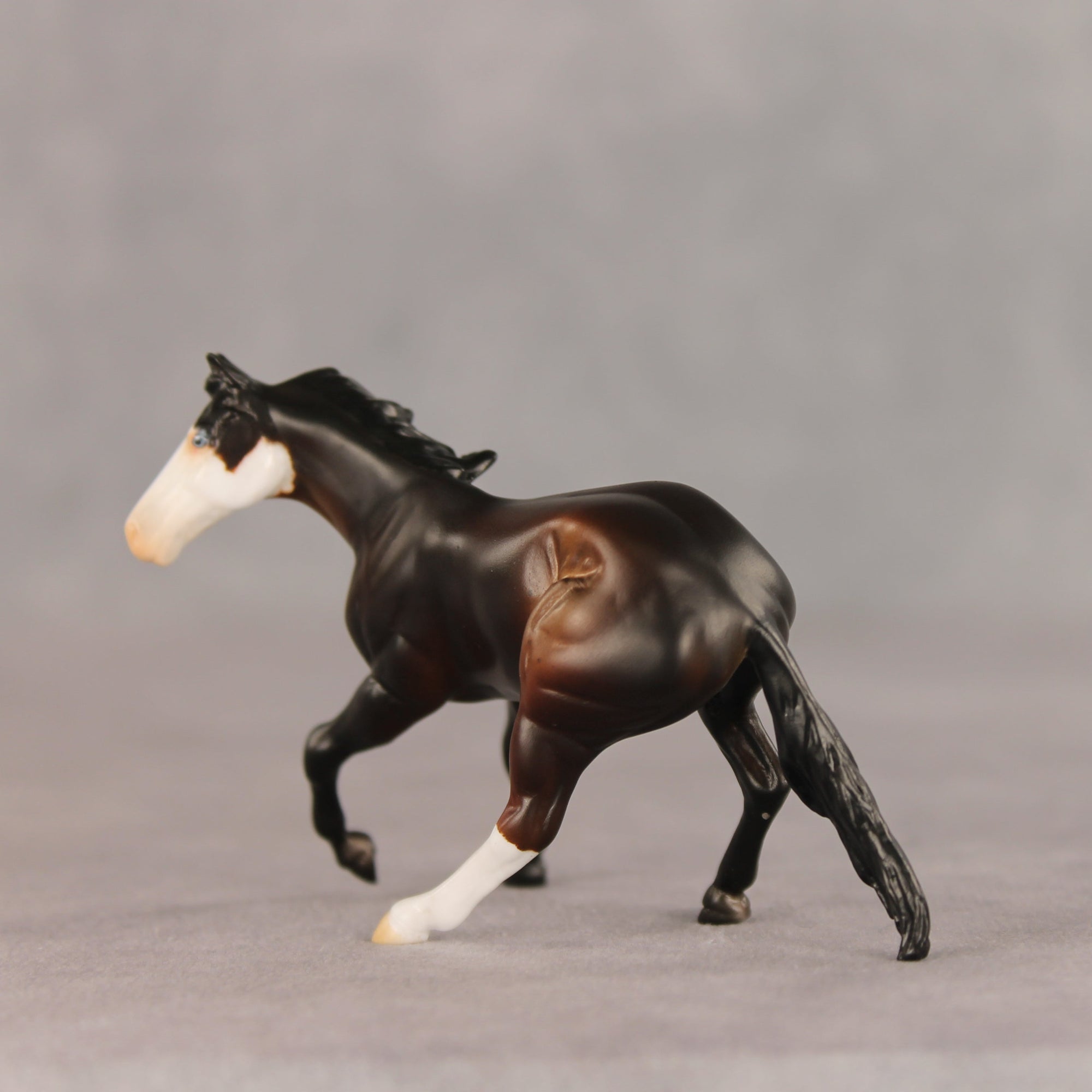 Mirage OOAK Chip Cutting Horse by Anna Rieck VV26