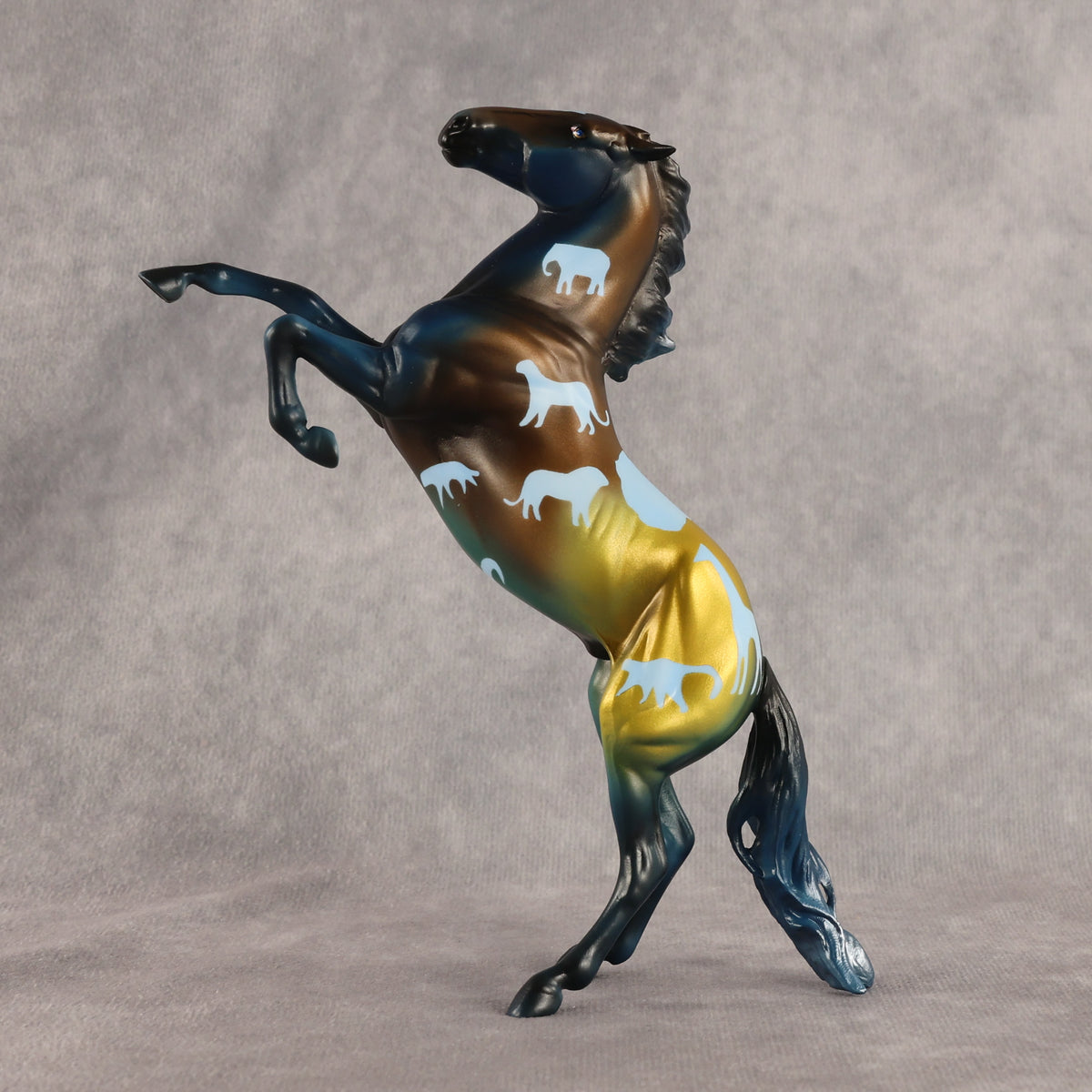 OOAK Pebble Mustang Blind Bag by Enrique Duarte WC26