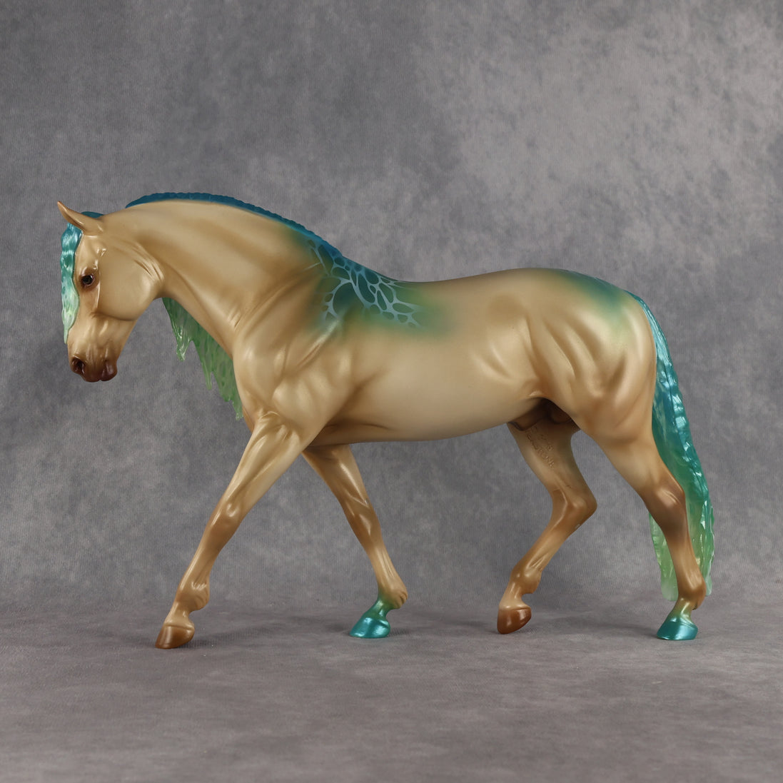 Nalu LE-15 FCM Irish Draught by Ashley Palmer & Melanie Miller EL26