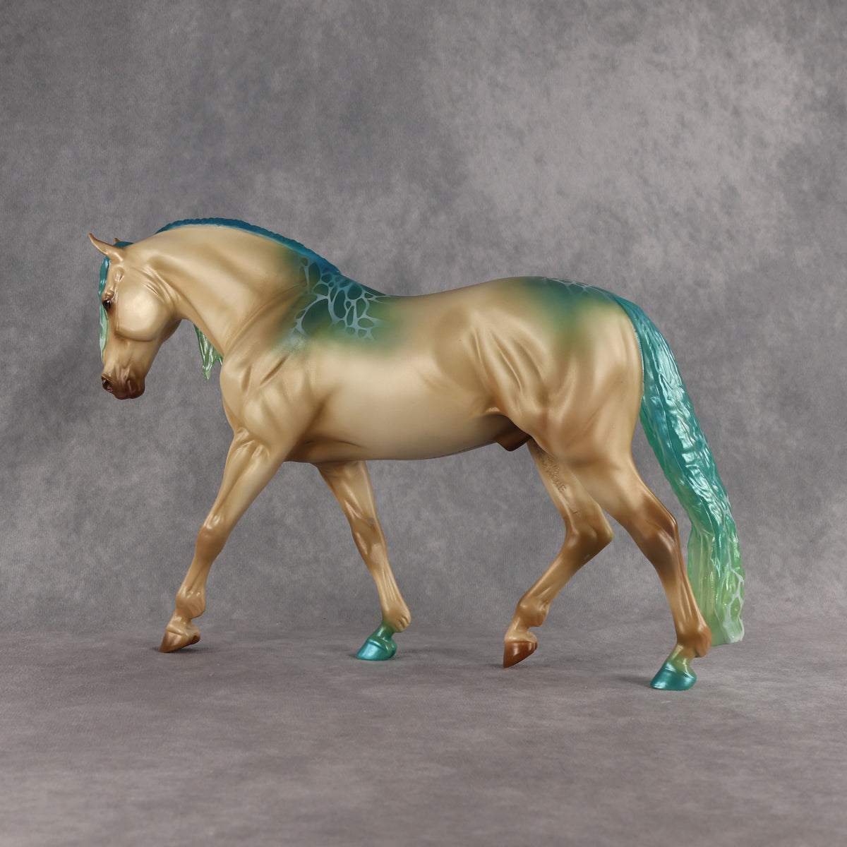 Nalu LE-15 FCM Irish Draught by Ashley Palmer & Melanie Miller EL26