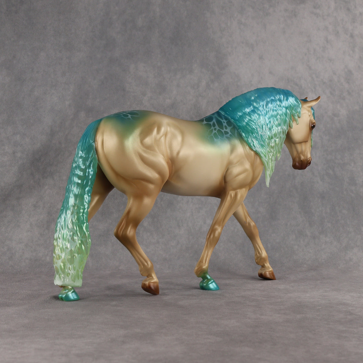 Nalu LE-15 FCM Irish Draught by Ashley Palmer & Melanie Miller EL26