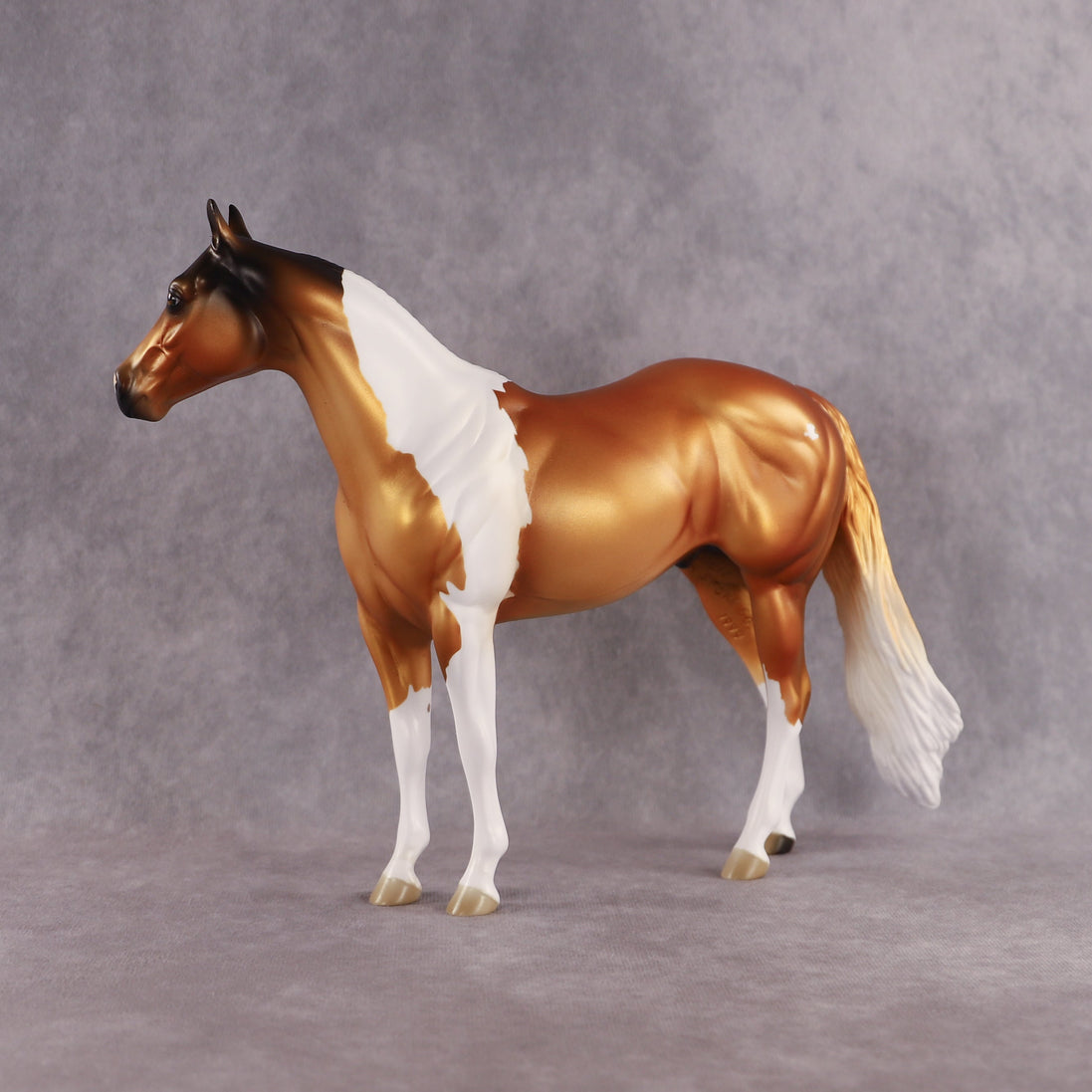 Never Not Gold OOAK Ideal Stock Horse by Alex Fortman EQ26