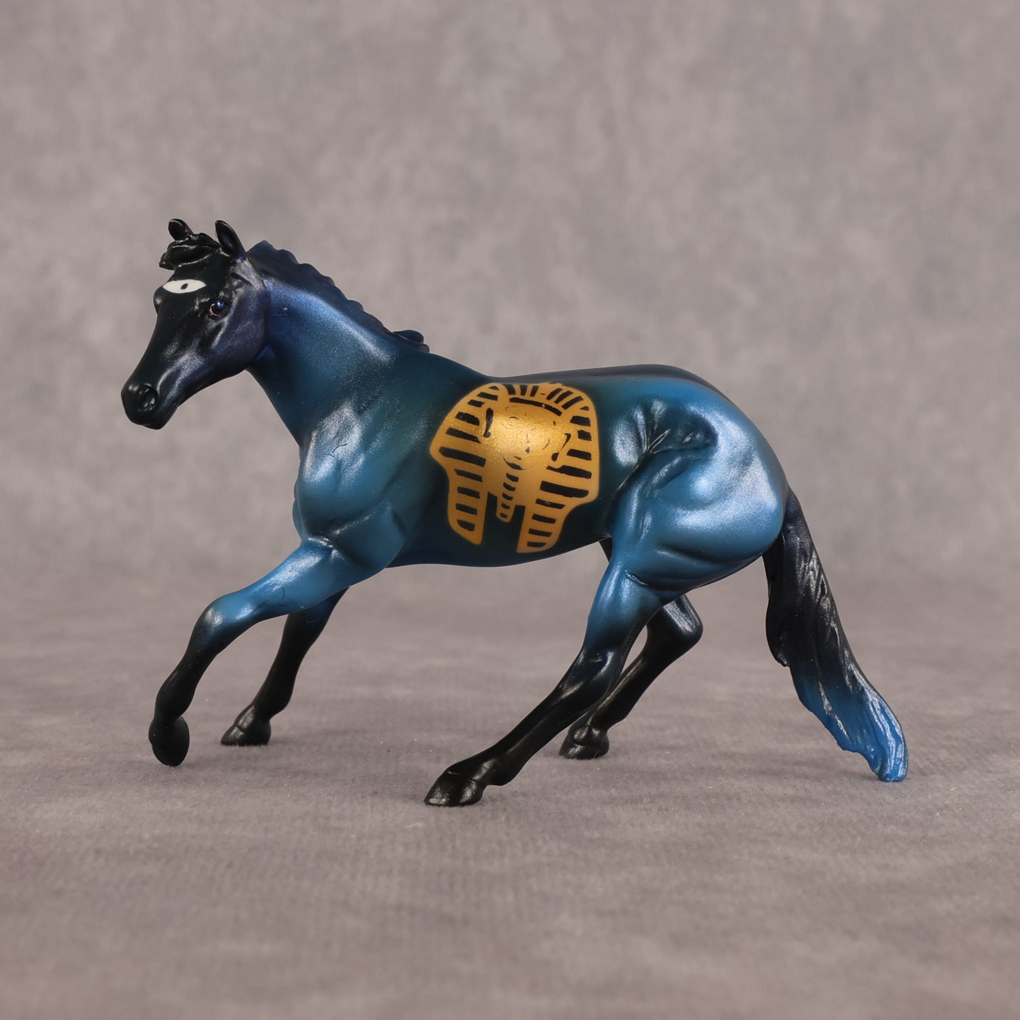 New Kingdom OOAK Chip Cutting Horse by Enrique Duarte WC26