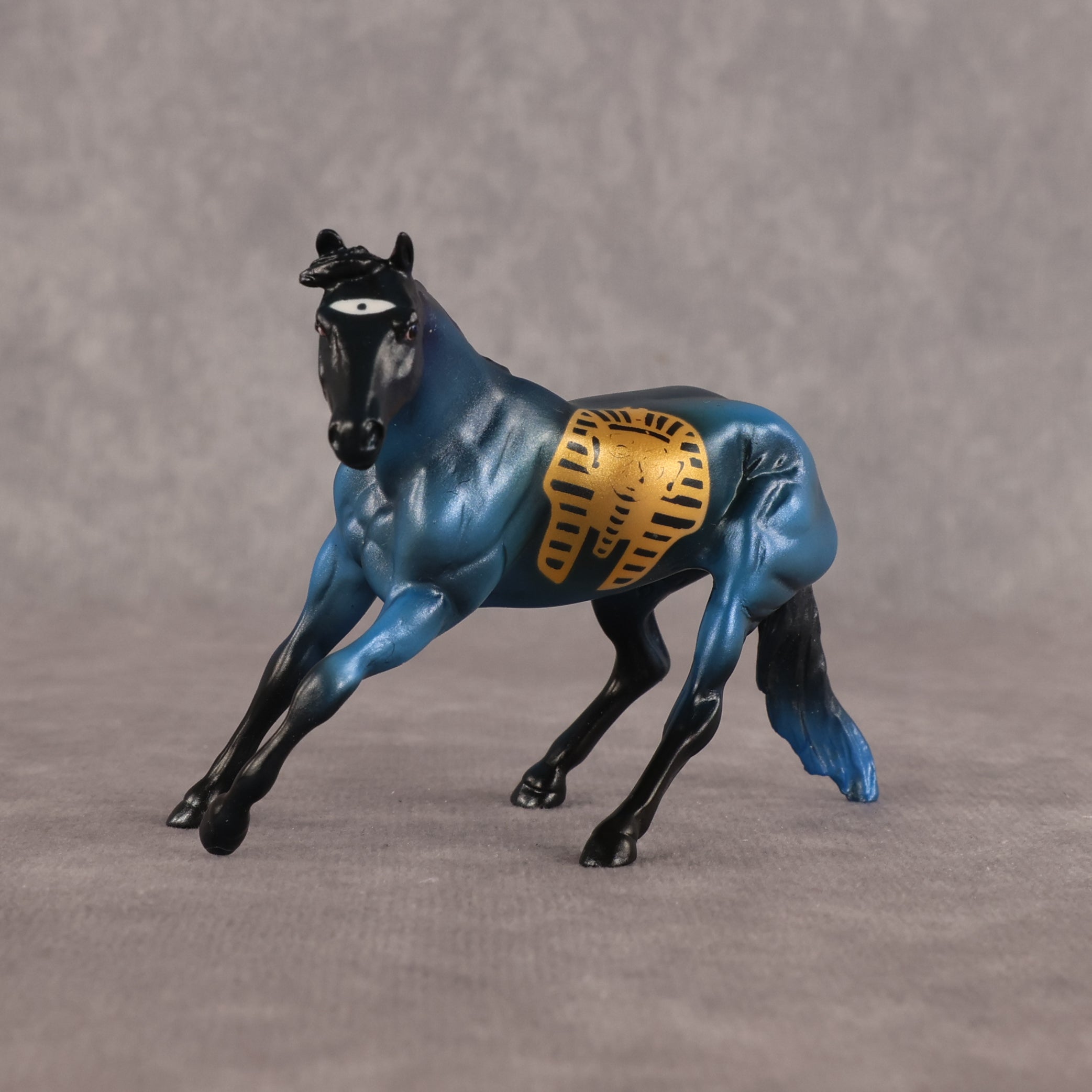 New Kingdom OOAK Chip Cutting Horse by Enrique Duarte WC26