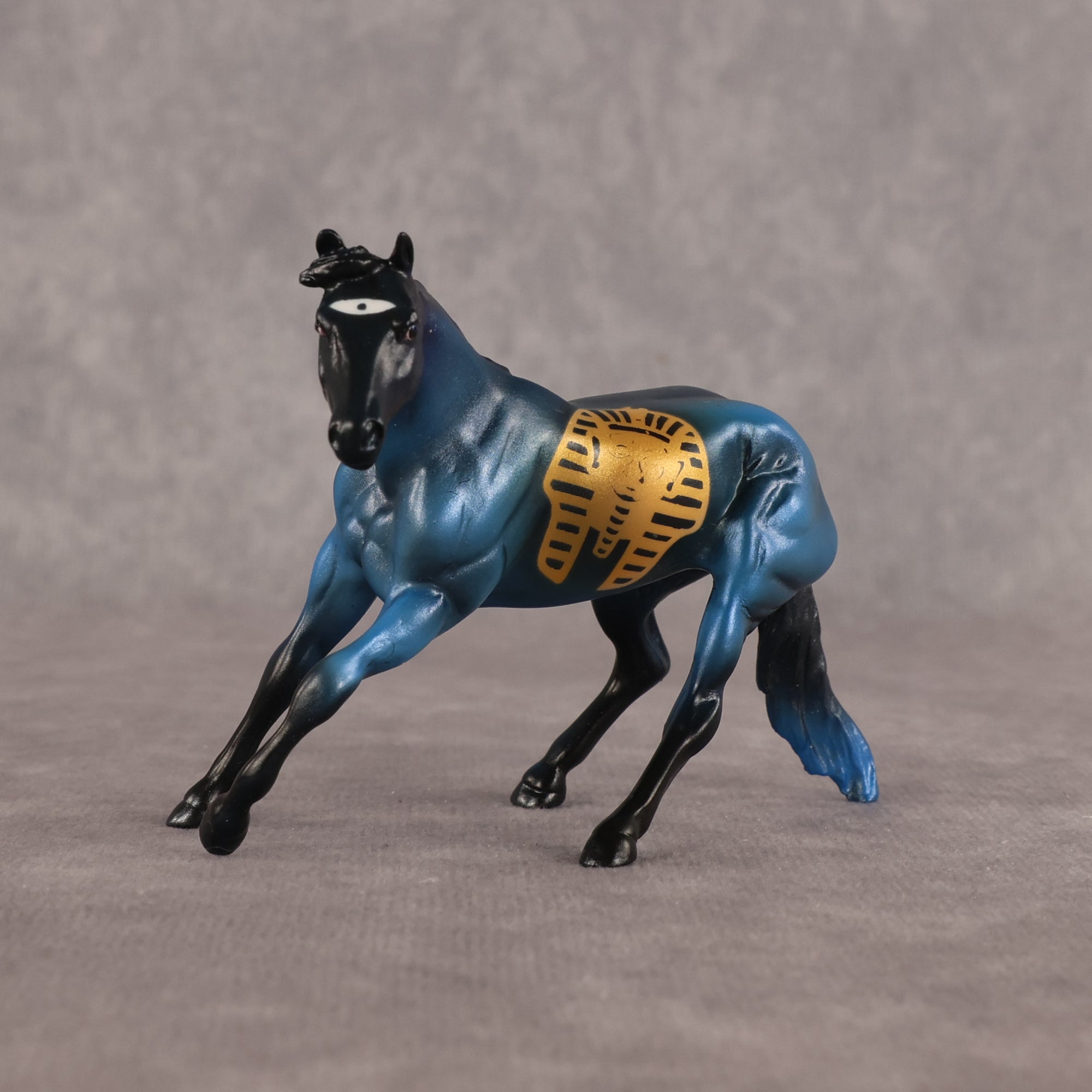 New Kingdom OOAK Chip Cutting Horse by Enrique Duarte WC26