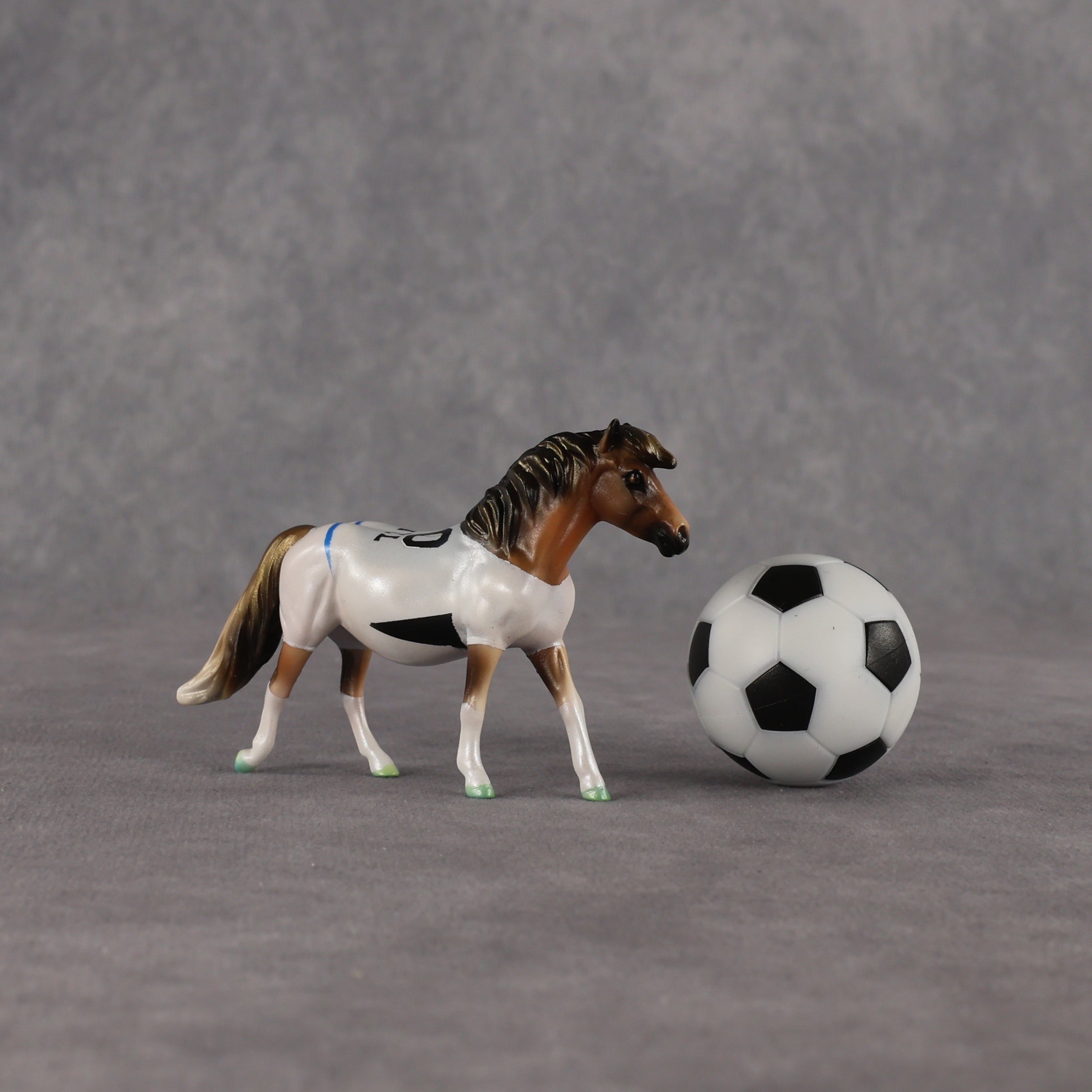 New Zealand OOAK Chip Pony by Enrique Duarte SCD26