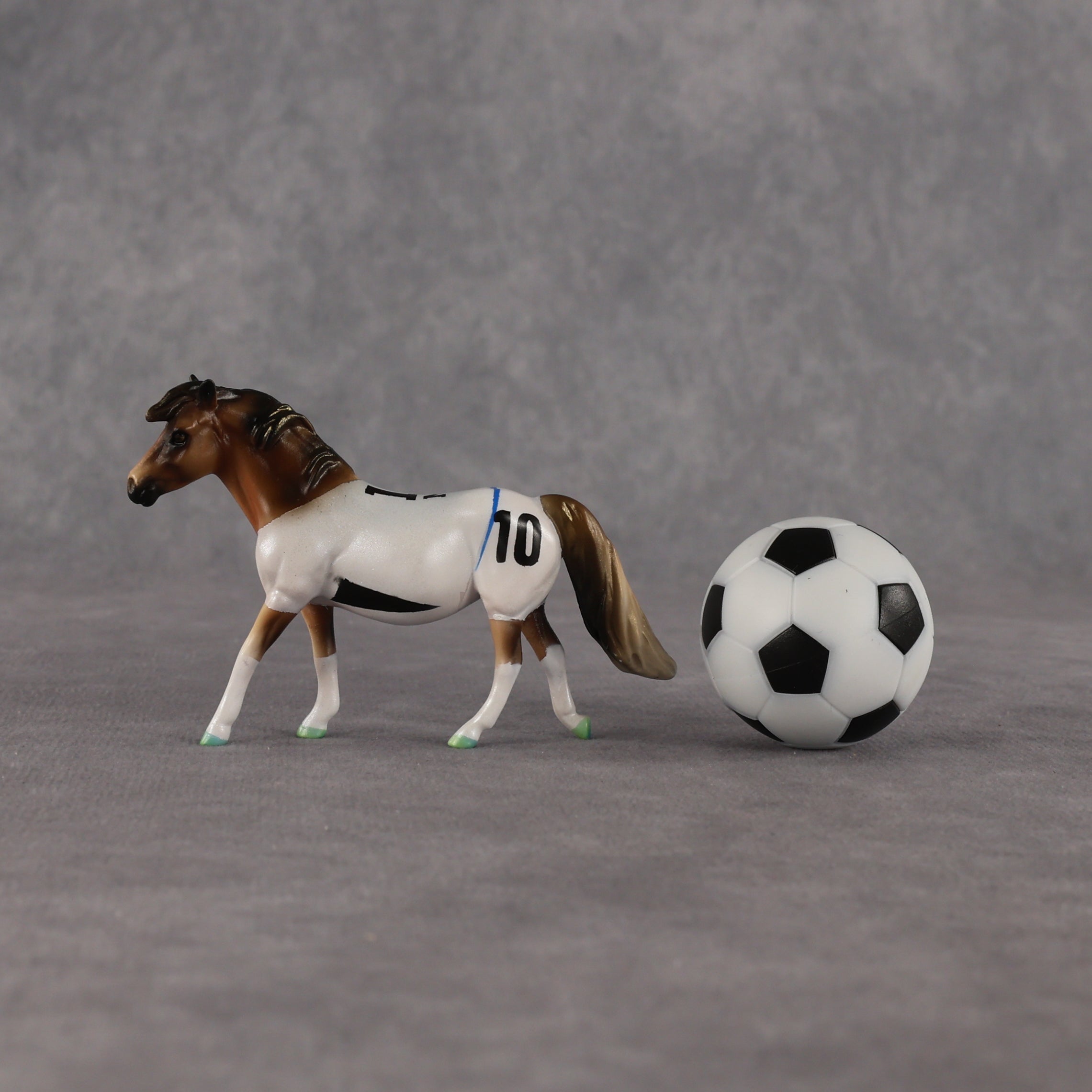 New Zealand OOAK Chip Pony by Enrique Duarte SCD26