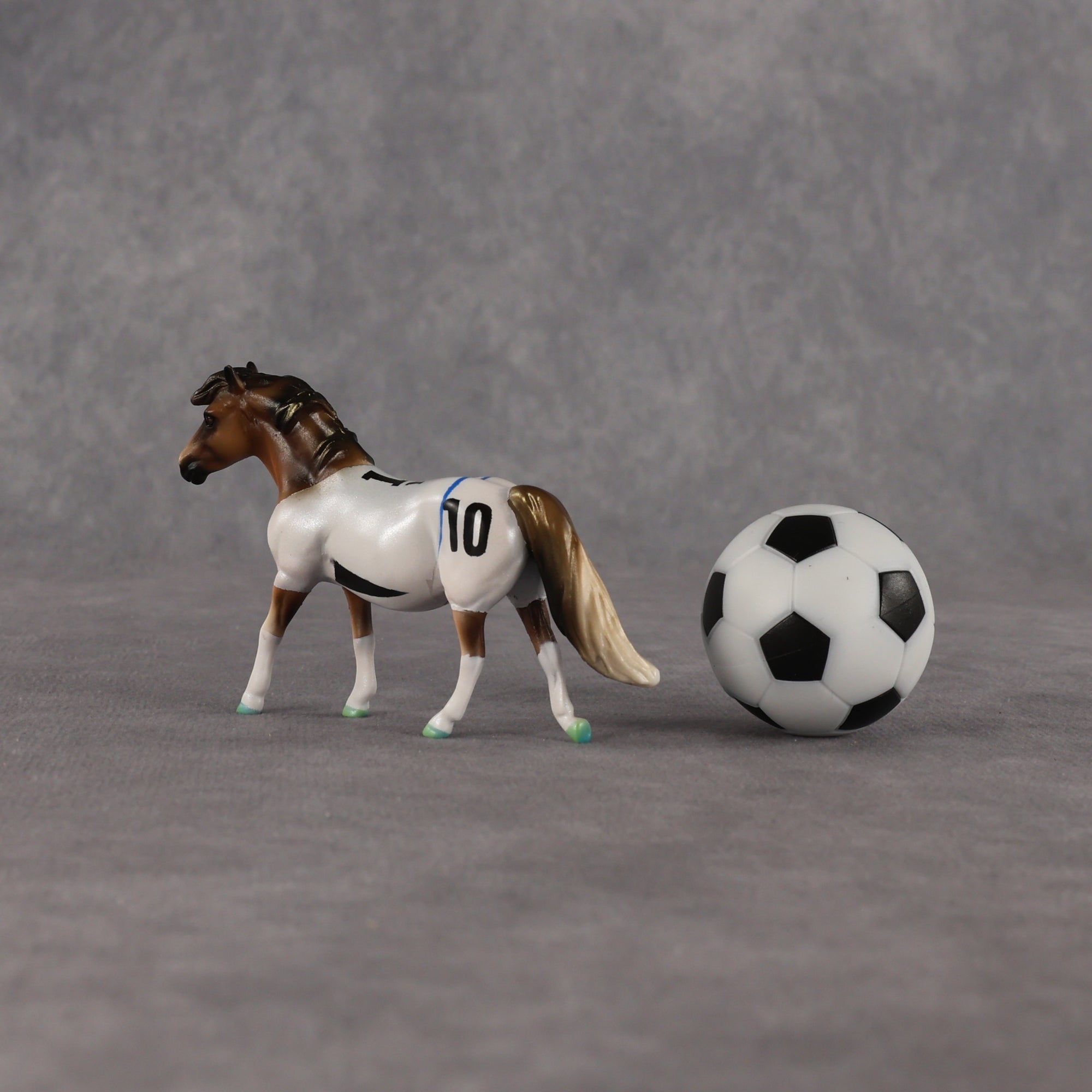 New Zealand OOAK Chip Pony by Enrique Duarte SCD26