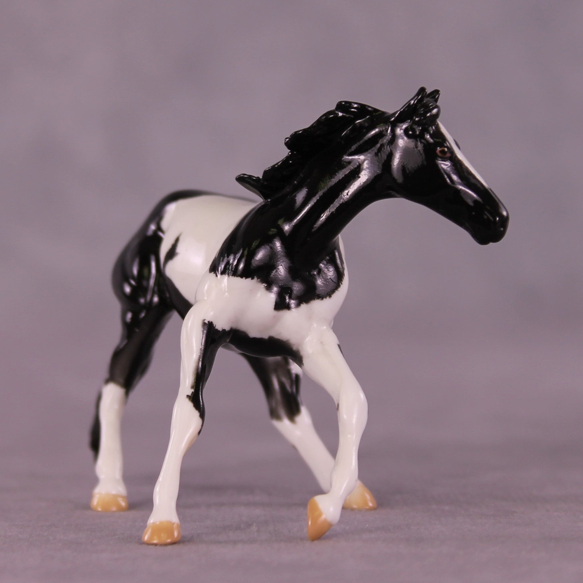 News Flash OOAK Chip Cutting Horse by Kike (Enrique) Duarte MM25 Group D