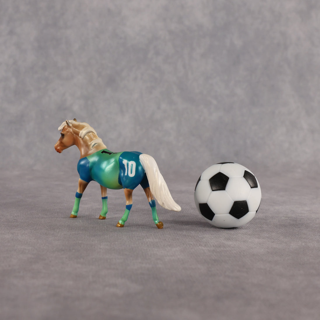 Nigeria OOAK Chip Pony by Enrique Duarte SCD26