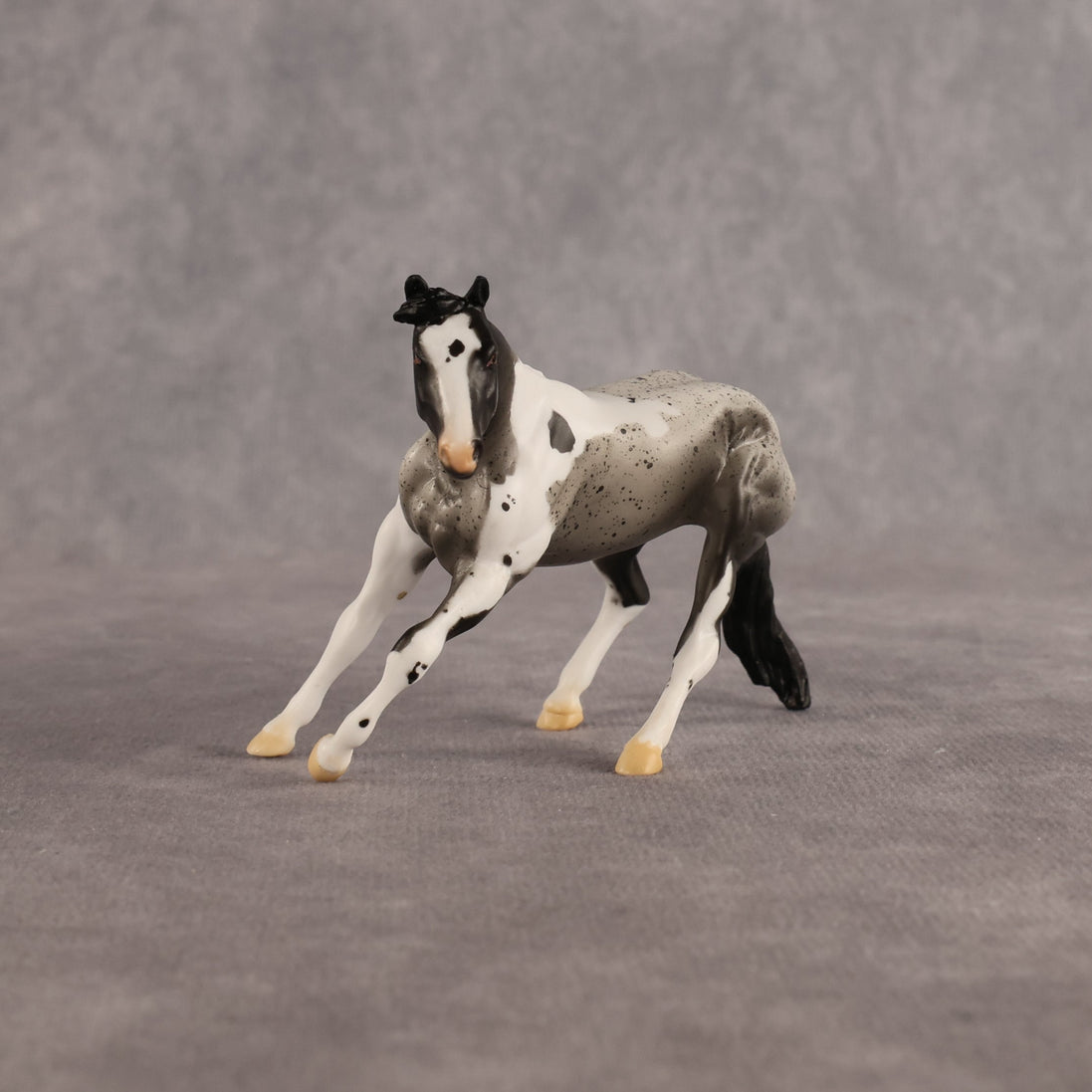Oh Dear OOAK Chip Cutting Horse by Alex Fortman LHS26