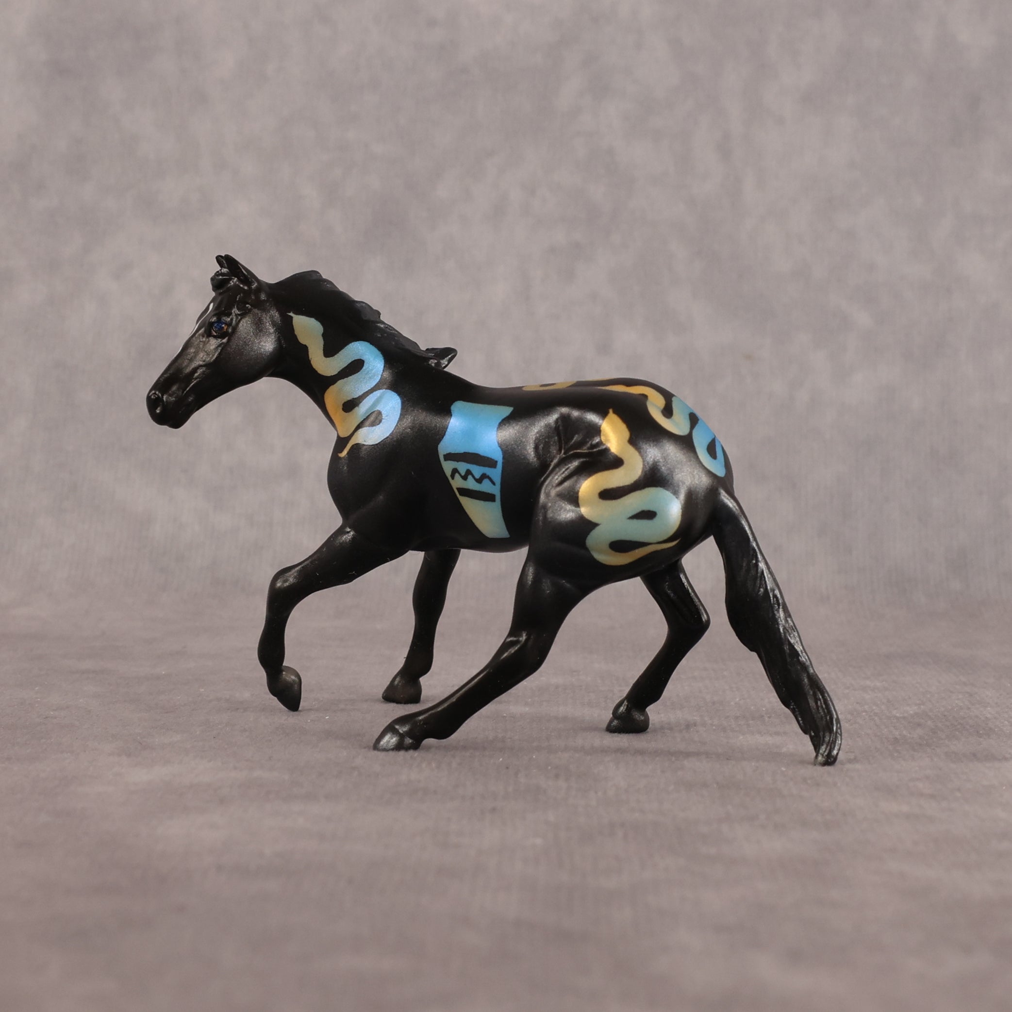 Old Kingdom OOAK Chip Cutting Horse by Enrique Duarte WC26