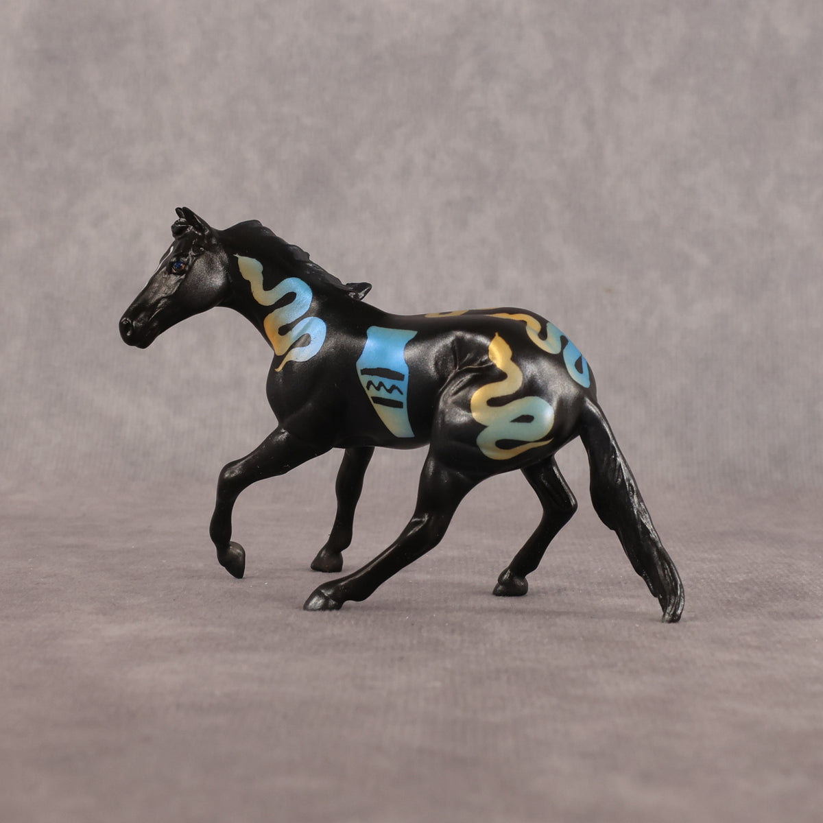 Old Kingdom OOAK Chip Cutting Horse by Enrique Duarte WC26