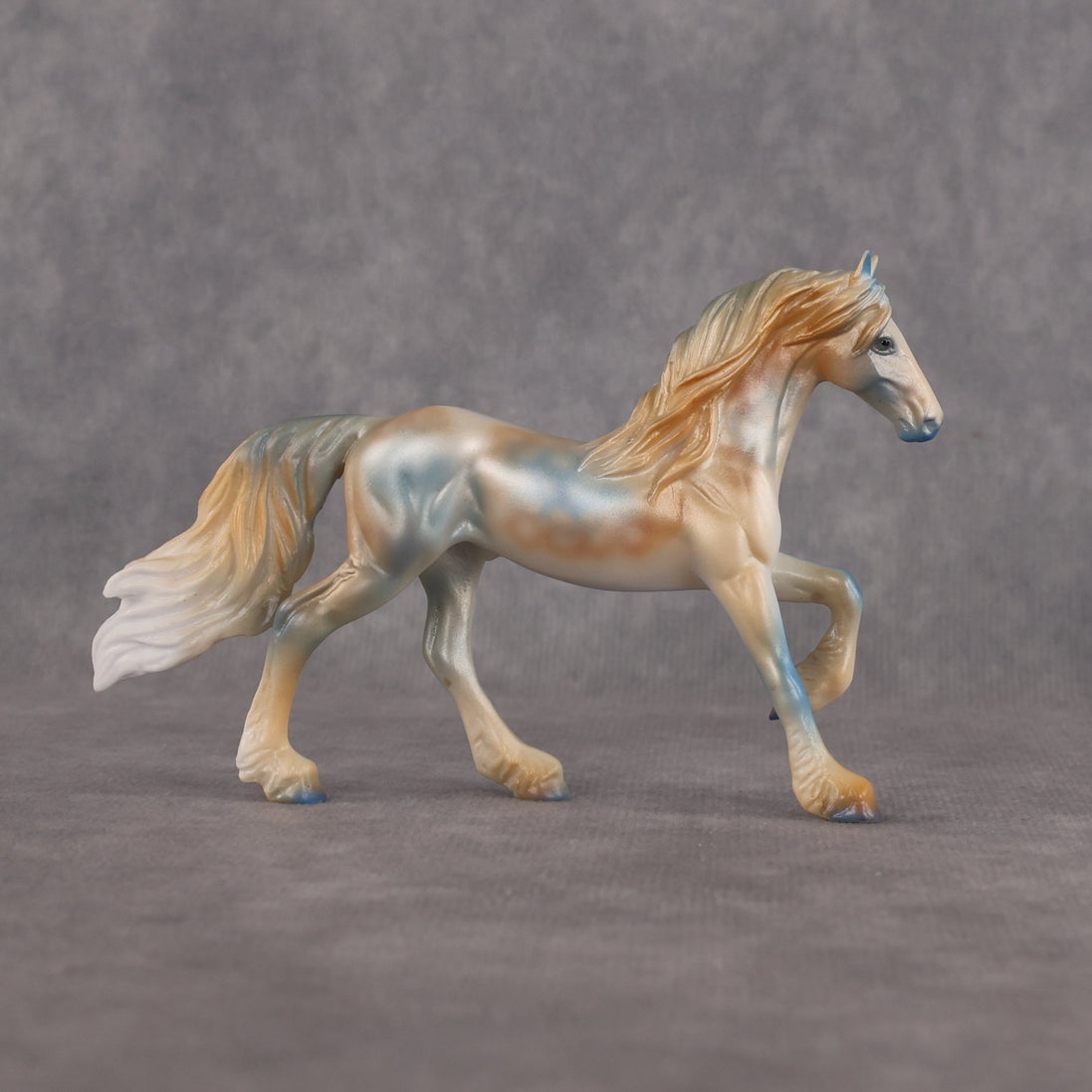 Opalescent OOAK Chip Friesian by Anna Rieck LHS26