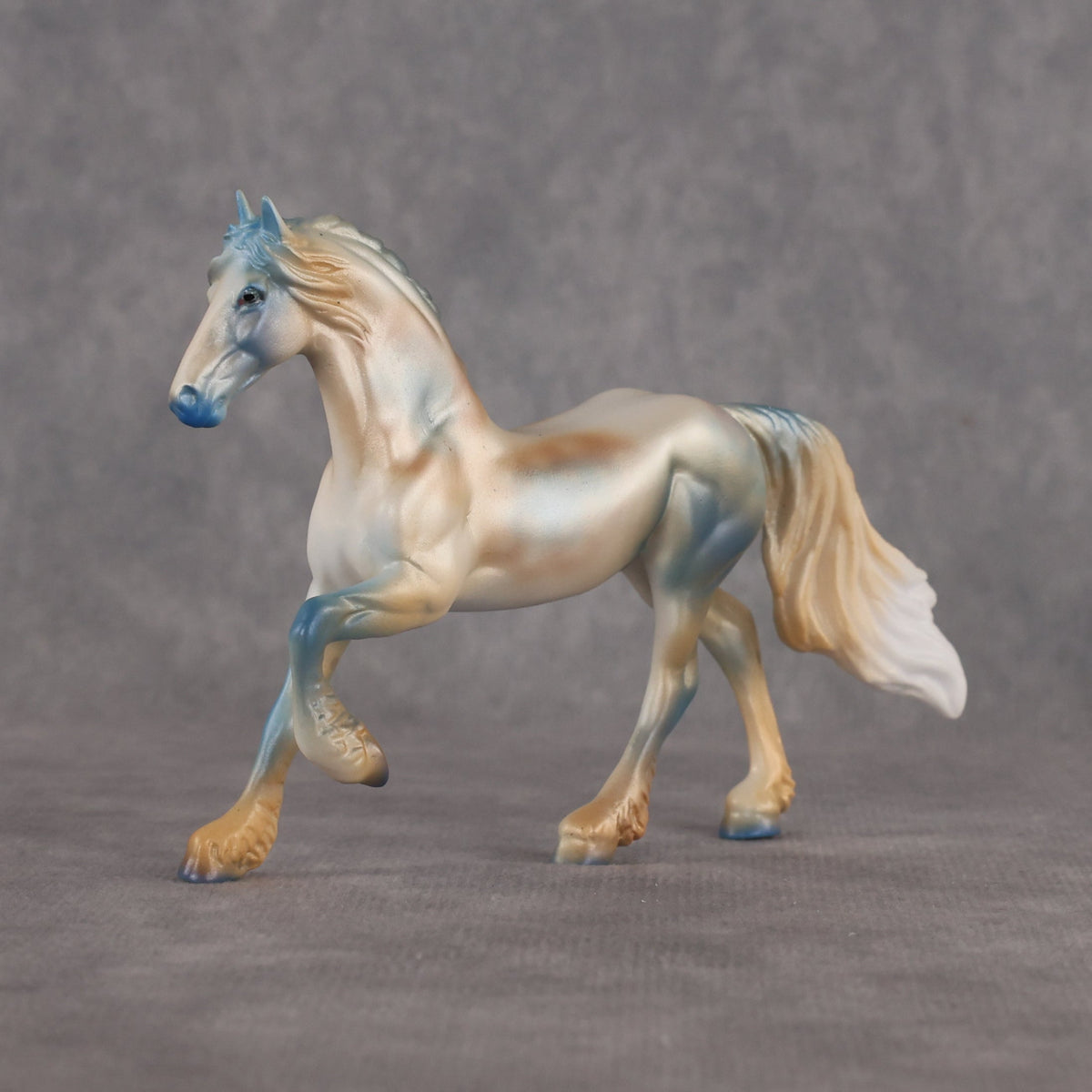 Opalescent OOAK Chip Friesian by Anna Rieck LHS26