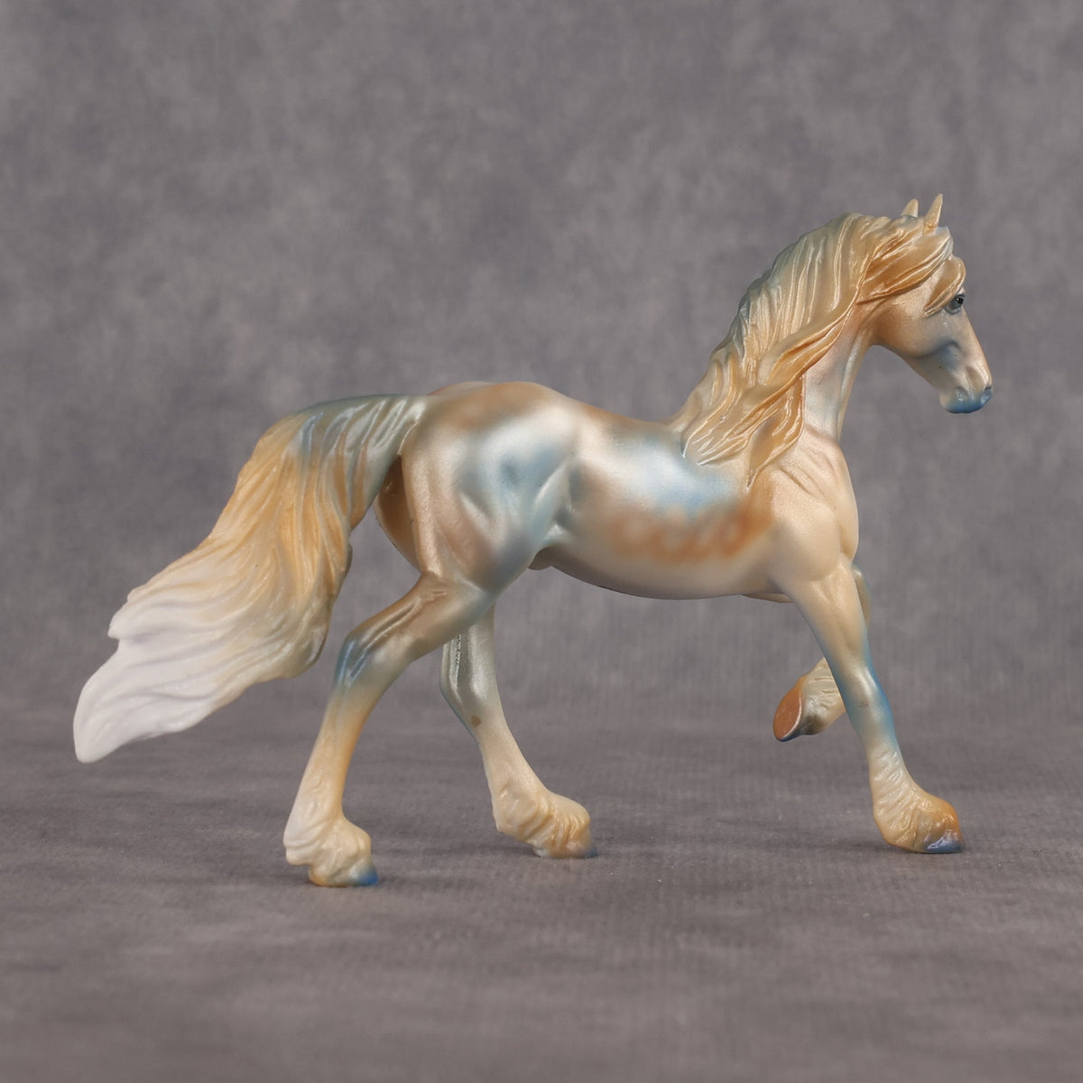 Opalescent OOAK Chip Friesian by Anna Rieck LHS26