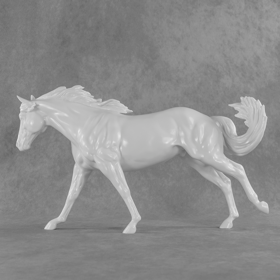 Design-A-Horse FCM Remington May Release DAH26 PM02615