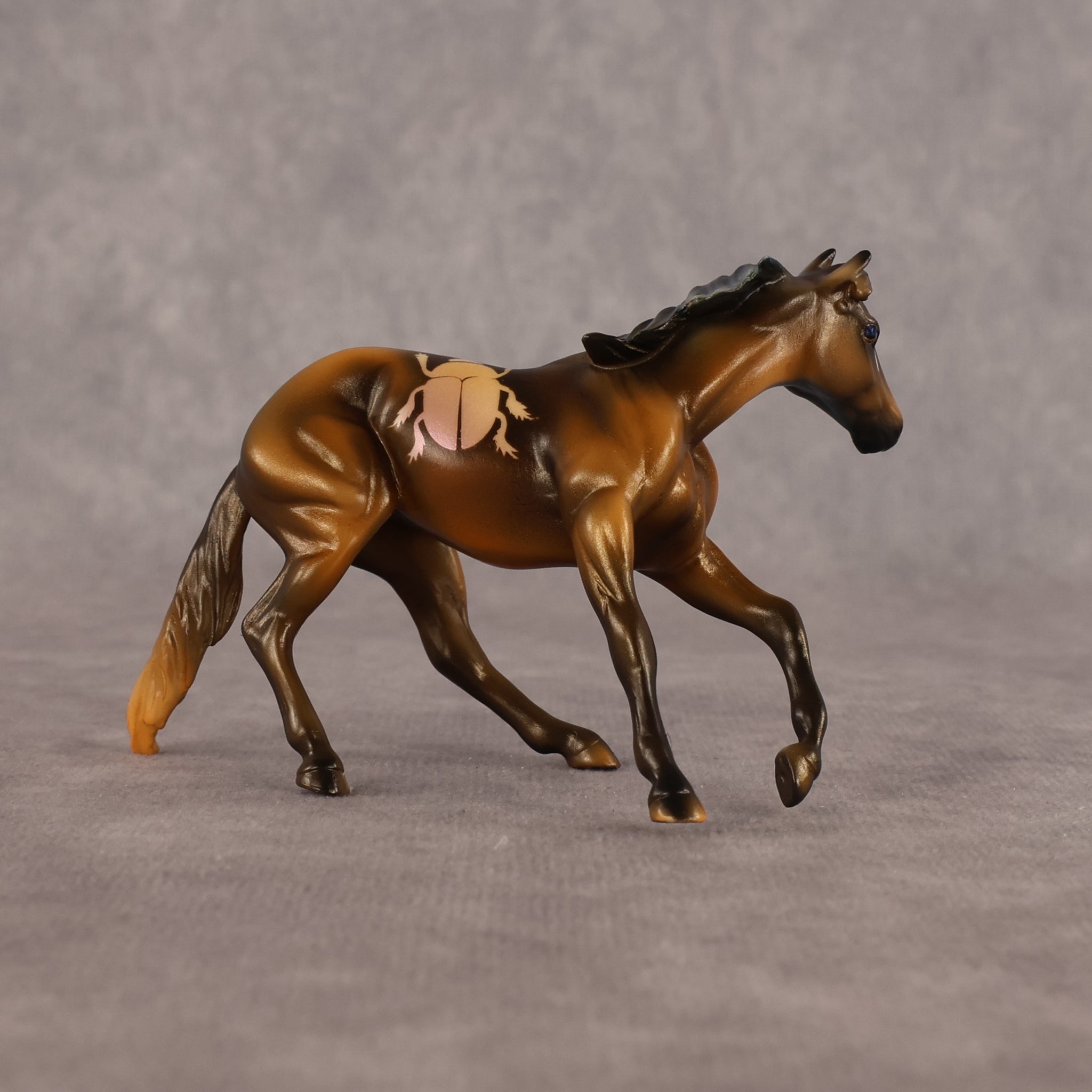 Papyrus OOAK Chip Cutting Horse by Enrique Duarte WC26