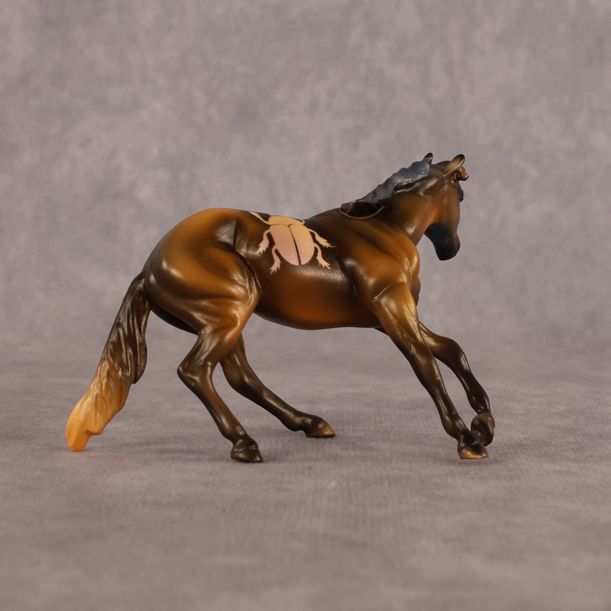 Papyrus OOAK Chip Cutting Horse by Enrique Duarte WC26