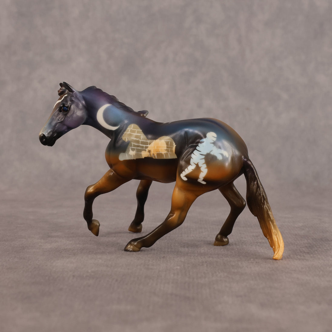 Papyrus OOAK Chip Cutting Horse by Enrique Duarte WC26